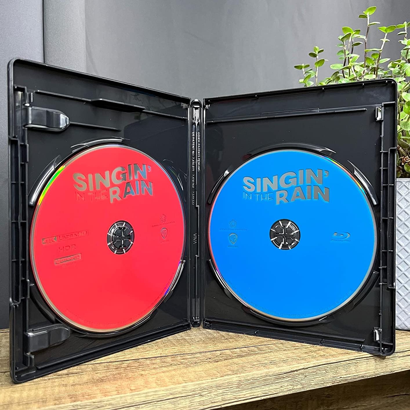 Singin' in the Rain [Blu-ray] customer photo 1