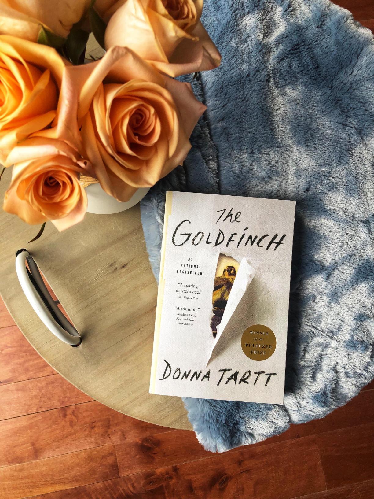 The Goldfinch: A Novel (Pulitzer Prize for Fiction) customer photo 2
