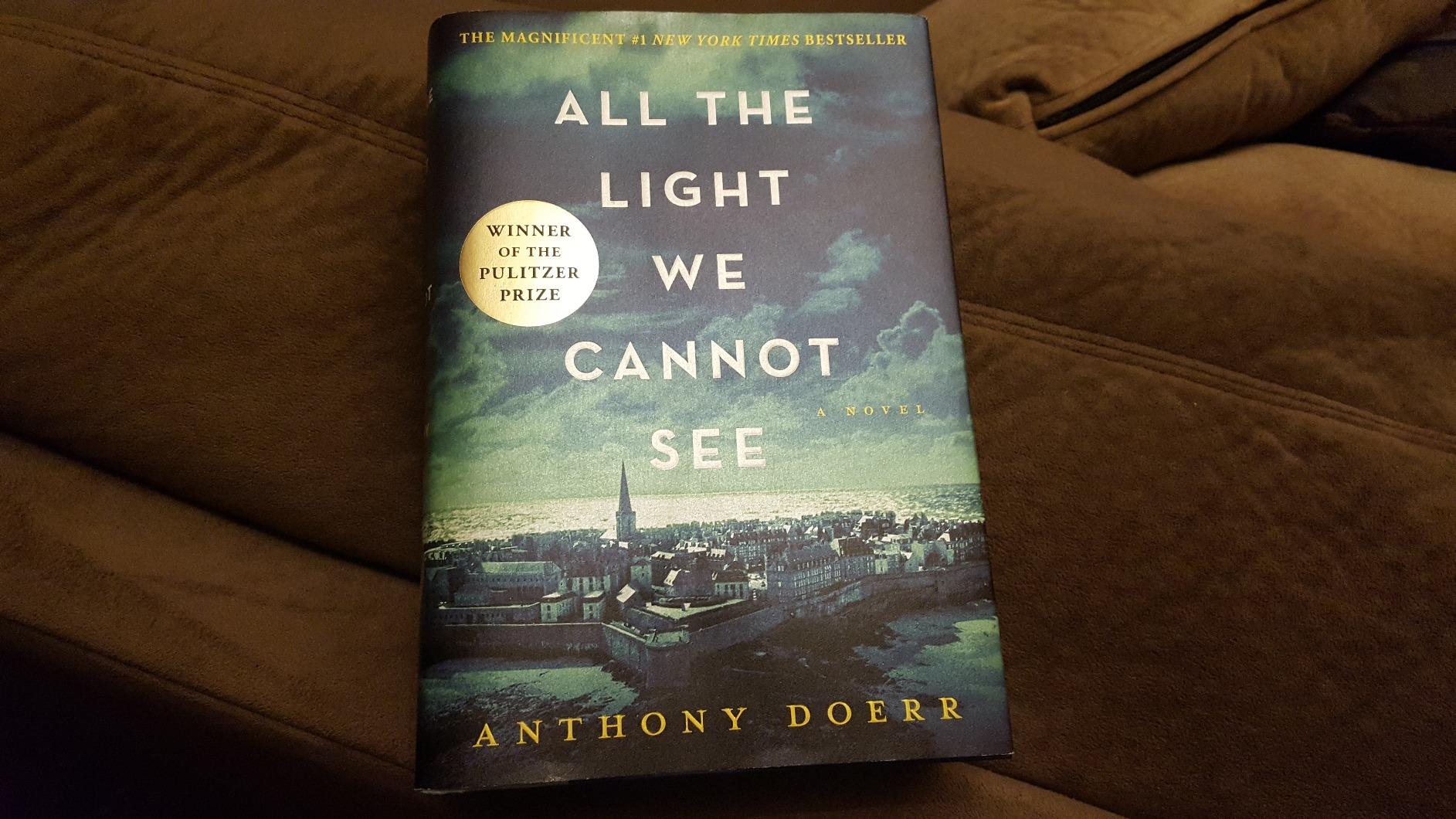 All the Light We Cannot See: A Novel customer photo 2