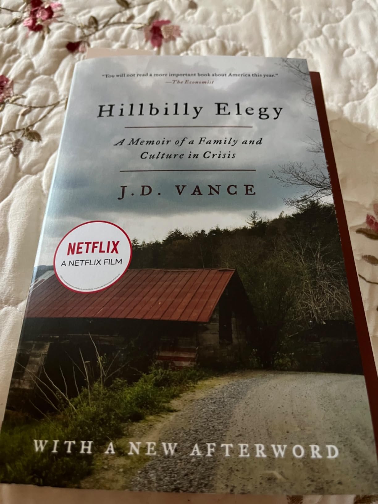 Hillbilly Elegy: A Memoir of a Family and Culture in Crisis customer photo 2