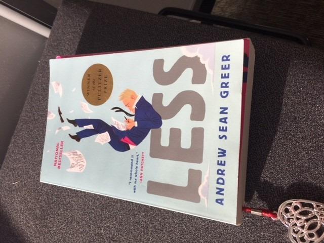 Less (Winner of the Pulitzer Prize): A Novel customer photo 1