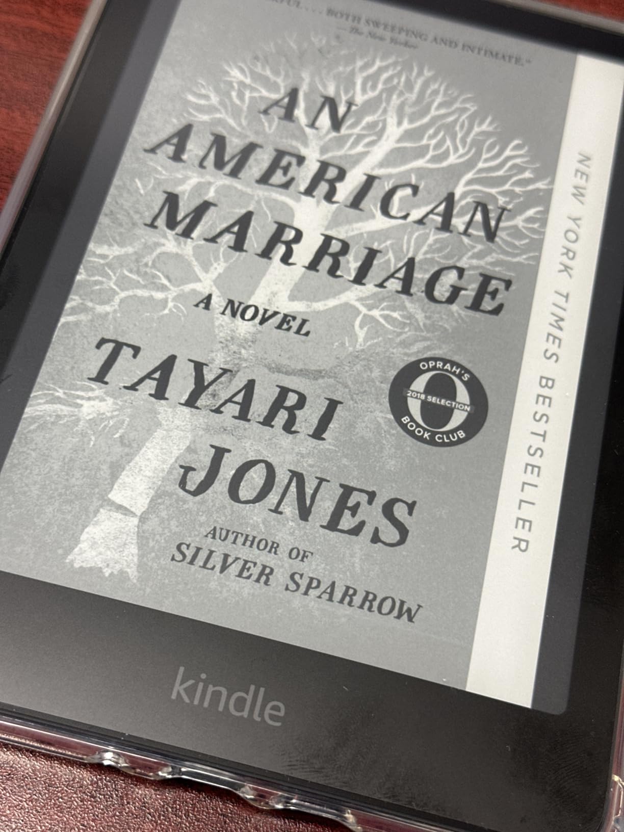 An American Marriage (Oprah's Book Club): A Novel customer photo 2