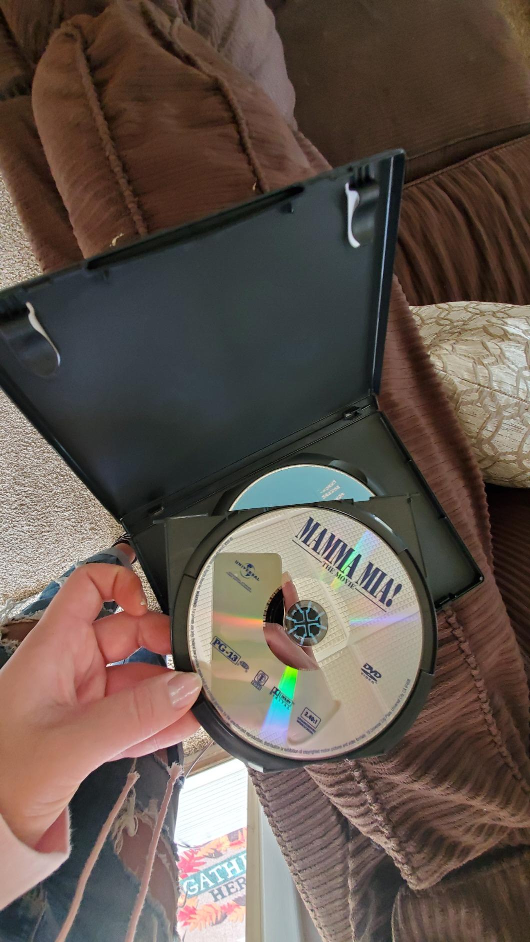 Mamma Mia! The Movie [Blu-ray] customer photo 2