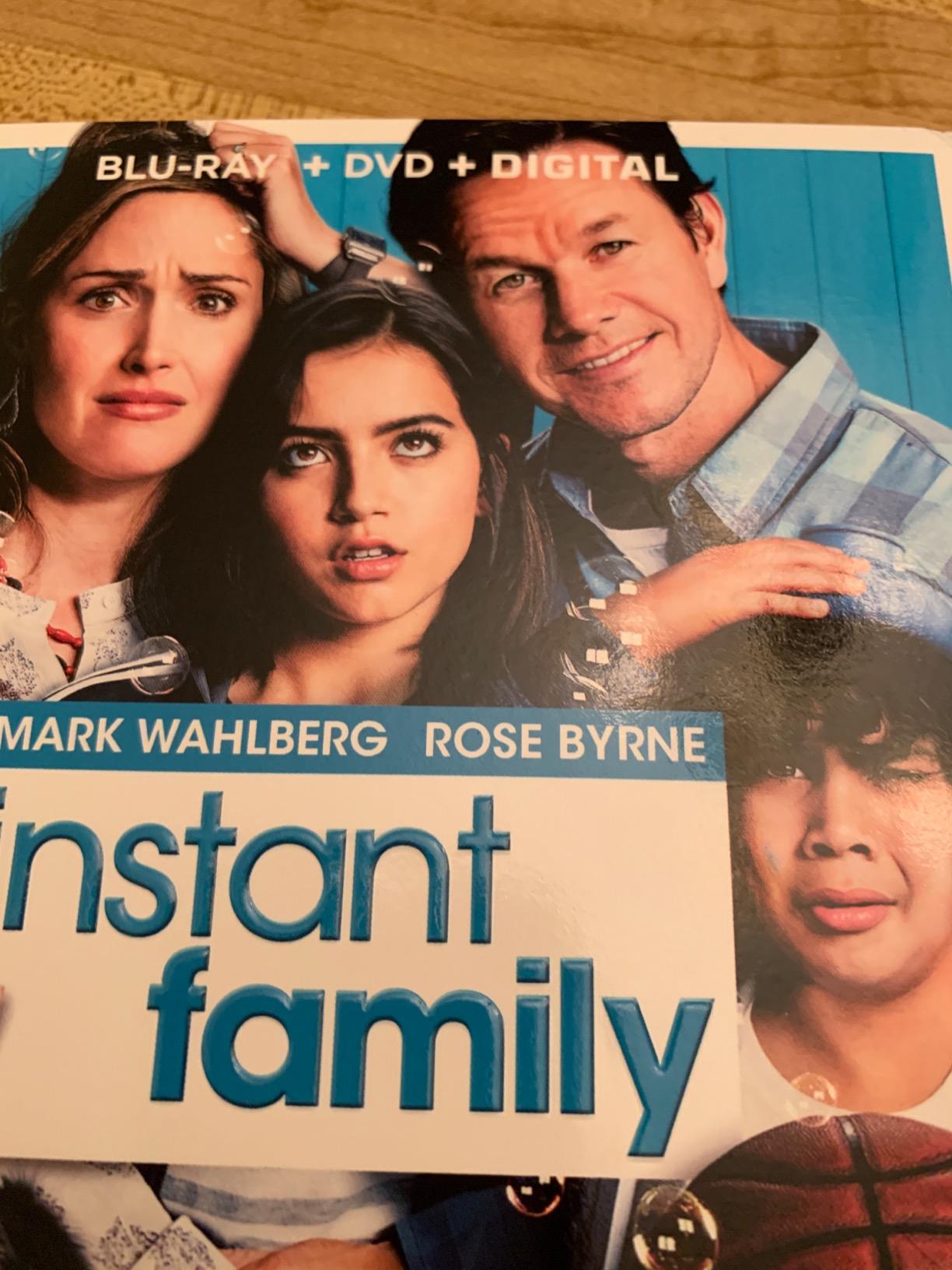 Instant Family [Blu-ray + DVD + Digital HD] customer photo 1