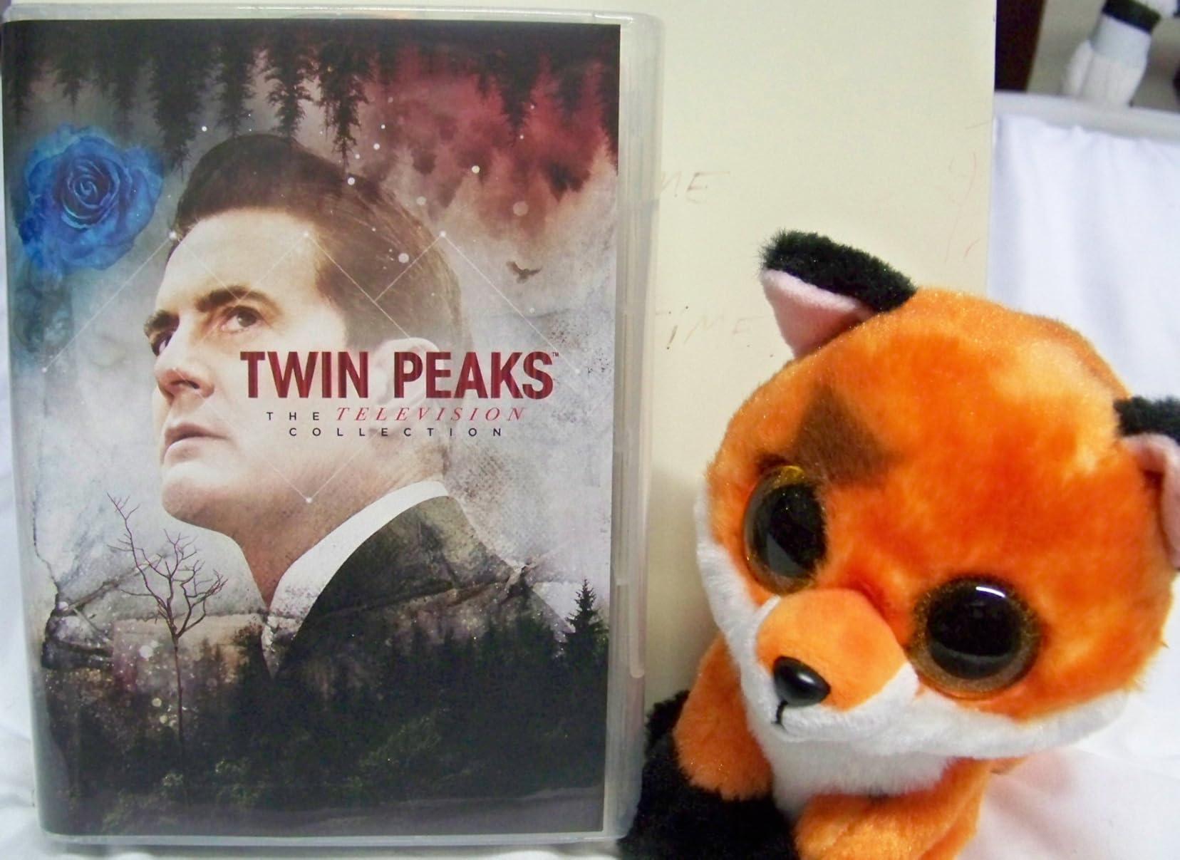 Twin Peaks: The Television Collection [Blu-ray] customer photo 1