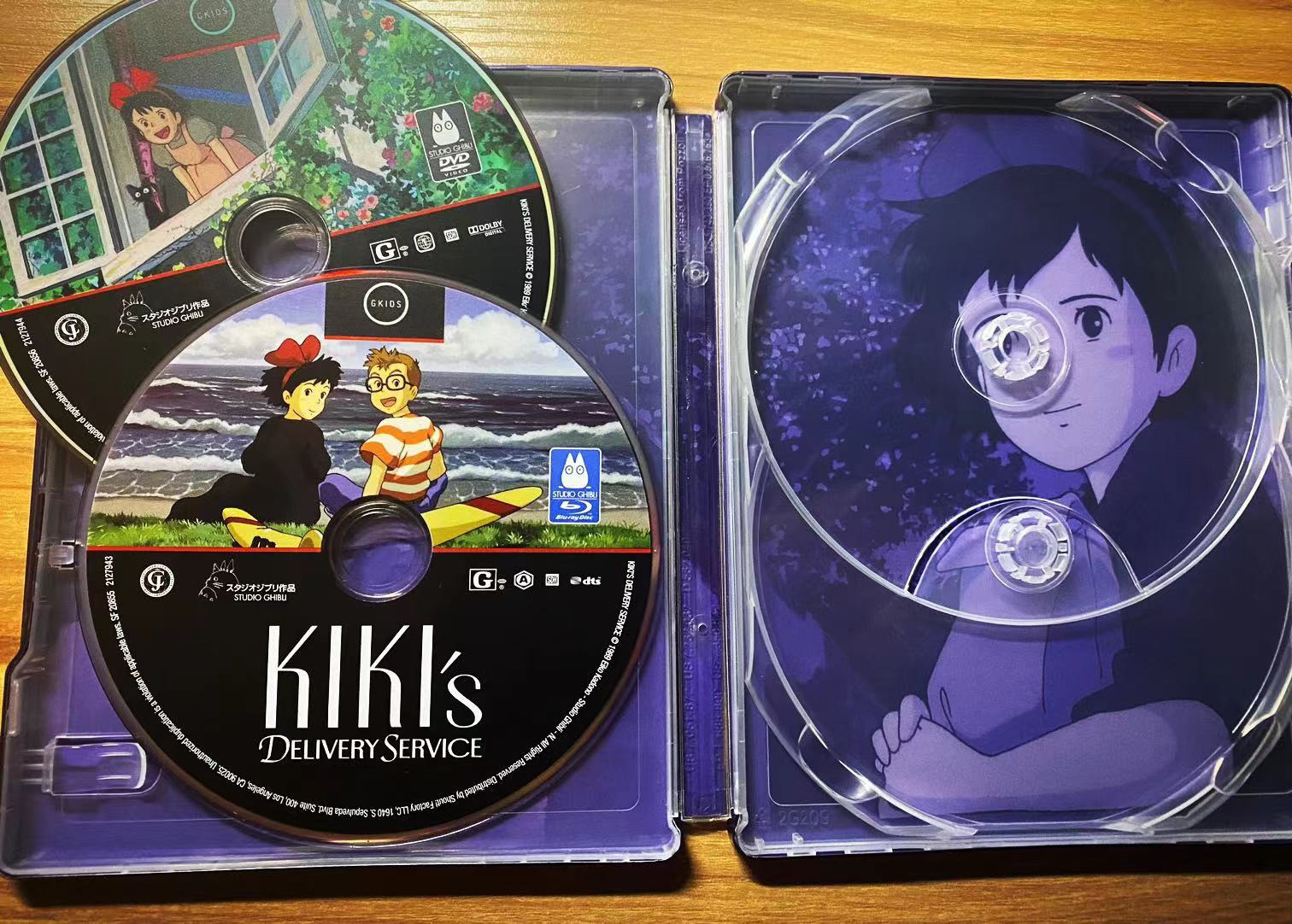 Kiki's Delivery Service [Blu-ray] customer photo 2
