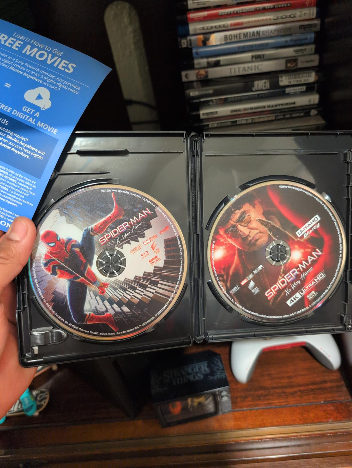 Spider-Man: No Way Home - Blu-ray + DVD + Digital customer photo 1