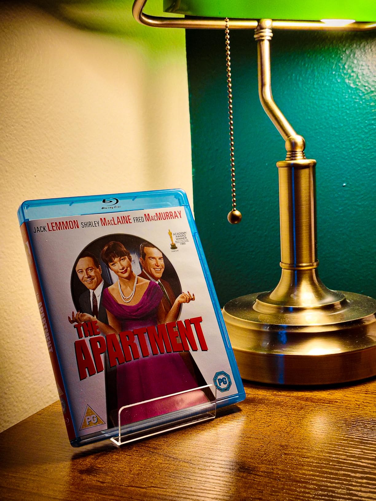 The Apartment (4KUHD) [Blu-ray] customer photo 1