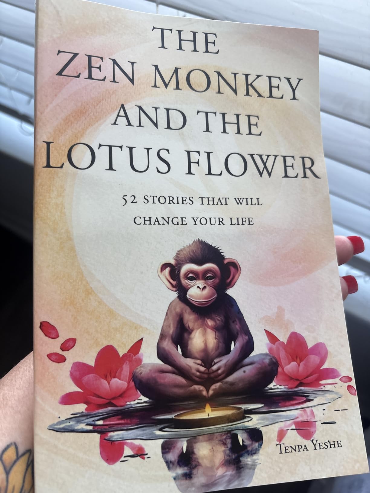The Zen Monkey and the Lotus Flower: 52 Stories to Relieve Stress, Stop Negative Thoughts, Find Happiness, and Live Your Best Life customer photo 1