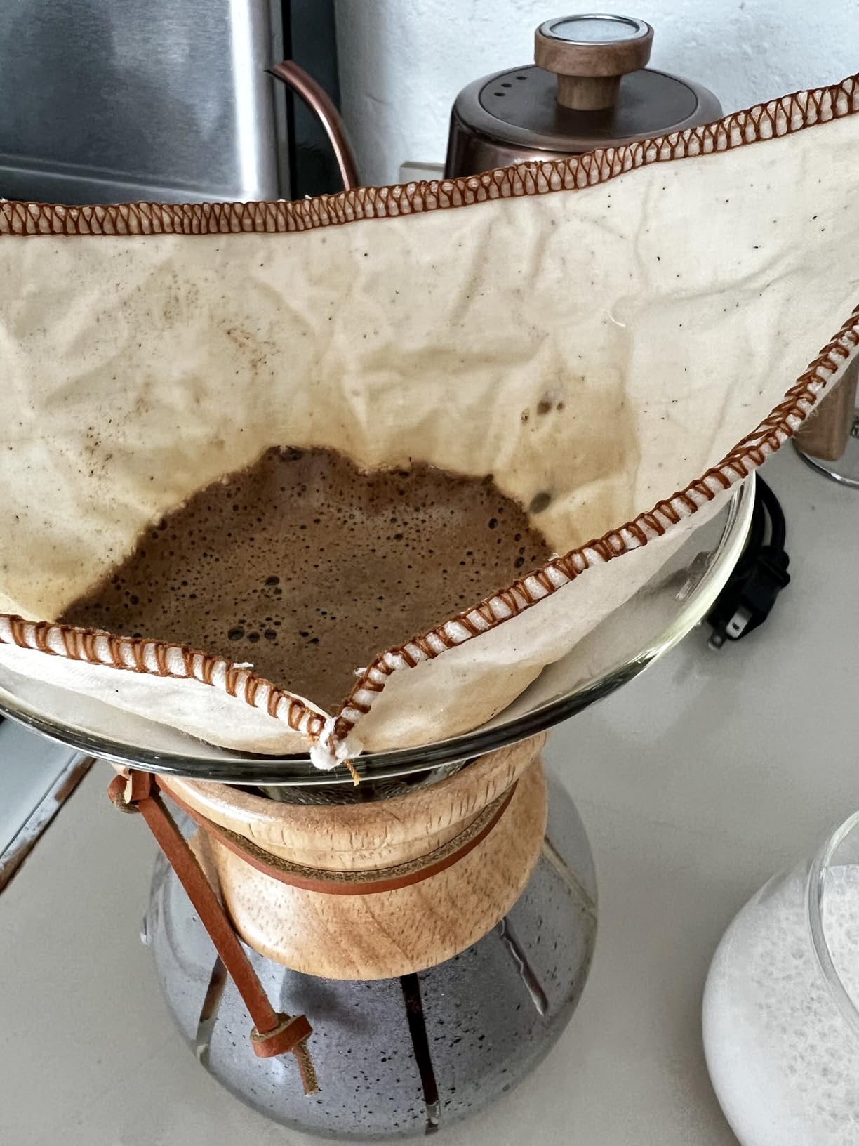 Pour-Over Glass Coffeemaker - Classic Series - 6-Cup - Exclusive Packaging customer photo 2