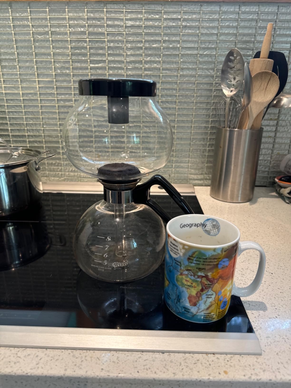 Yama Glass 5-Cup Stovetop Siphon Coffee Maker, 15 Oz Vacuum Brew, Heat-Resistant Borosilicate Glass customer photo 2