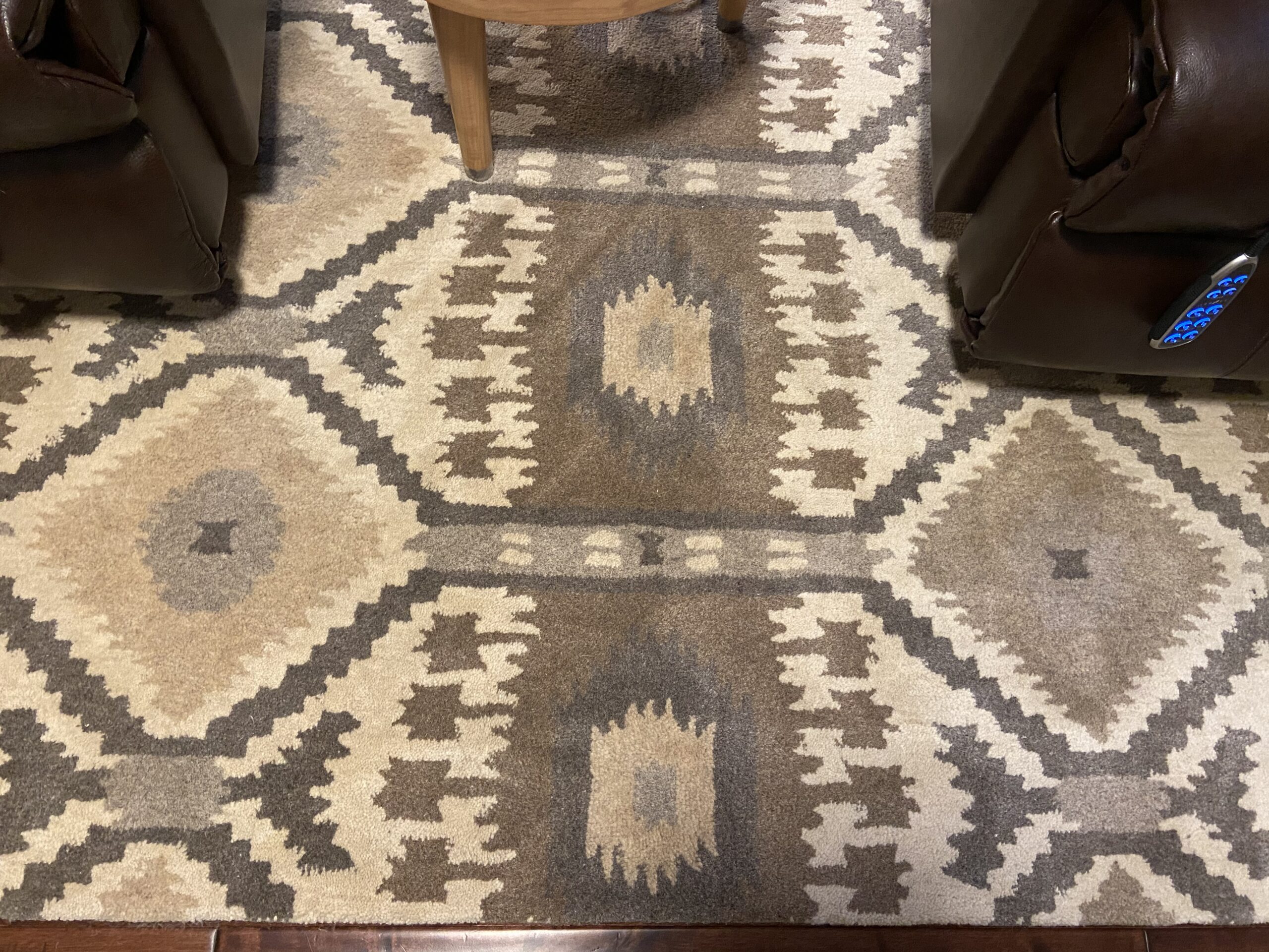 SAFAVIEH Area Rug 8x10 - Wyndham Collection - Large - Natural & Multi, Handmade Wool, Modern Design, Ideal for Living Room, Bedroom, Office, Dining Space (WYD720A) customer photo 1