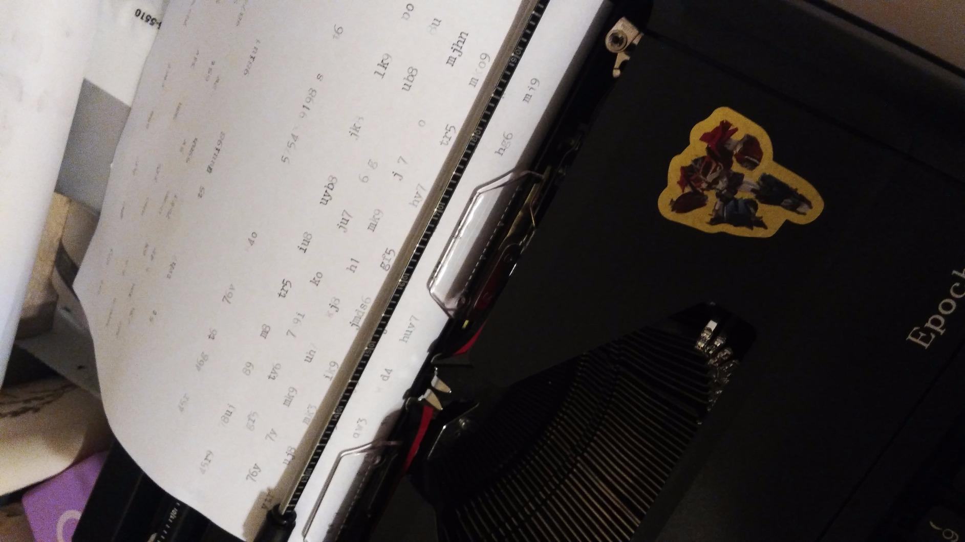 Royal Manual Typewriter black (79100G) customer photo 2