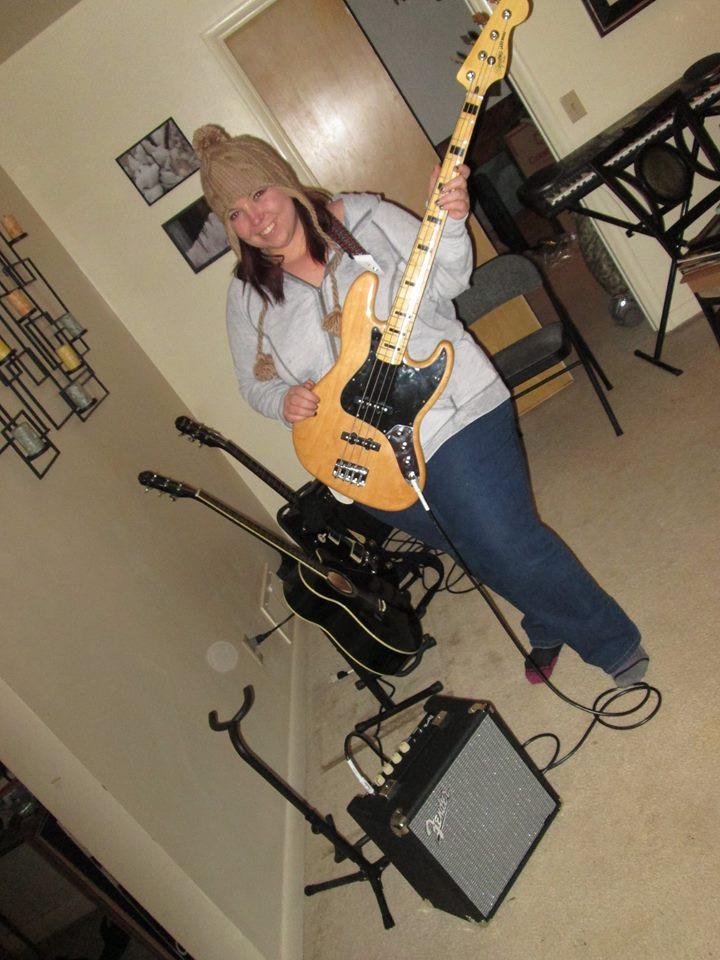 Fender Rumble 15 V3 Bass Amp for Bass Guitar, 15 Watts customer photo 3