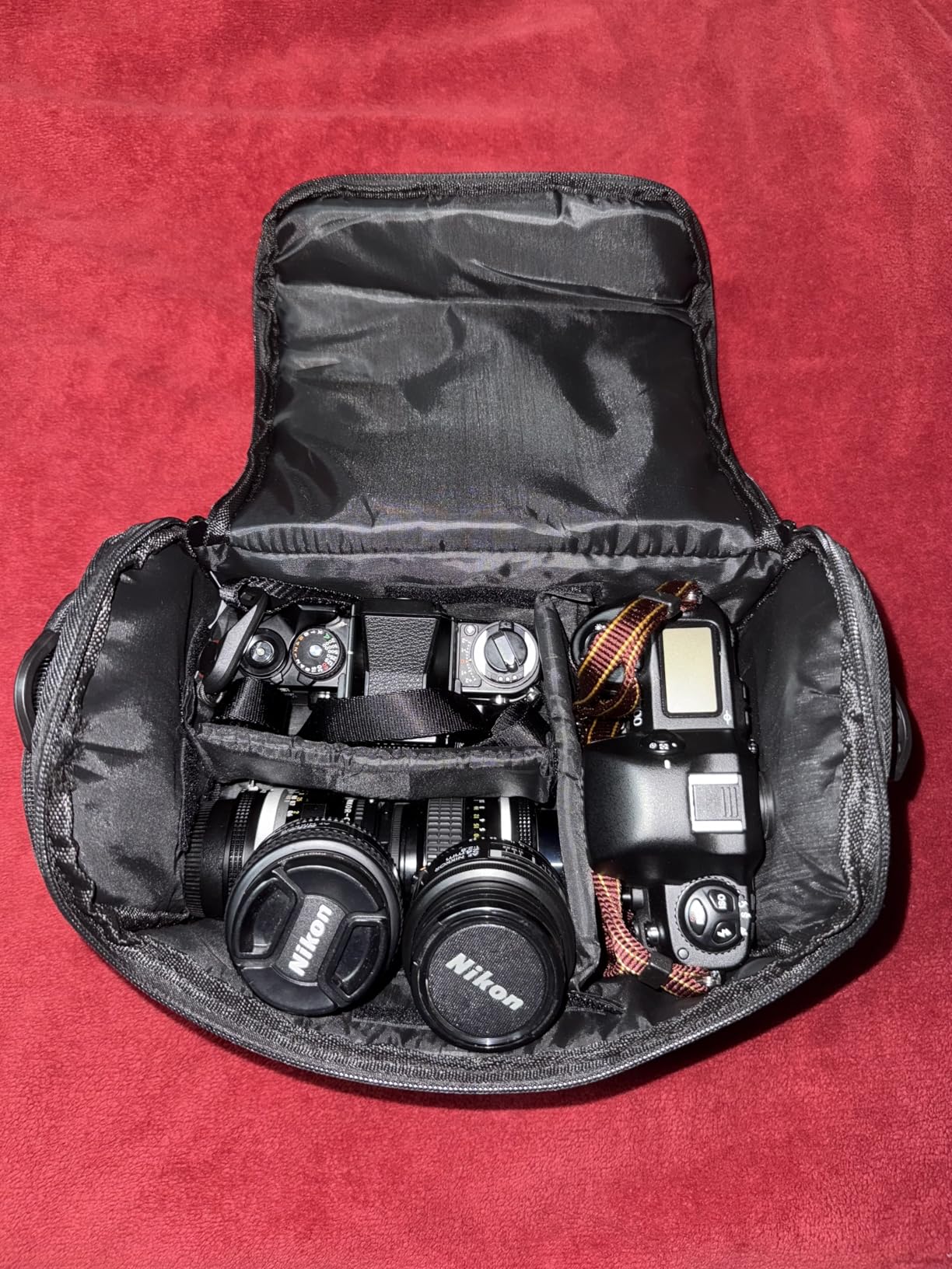 Large Padded Camera Bag with Shoulder Strap - DSLR & Mirrorless Camera Carrying Bag, Lightweight Protective Crossbody Camera Bag customer photo 1