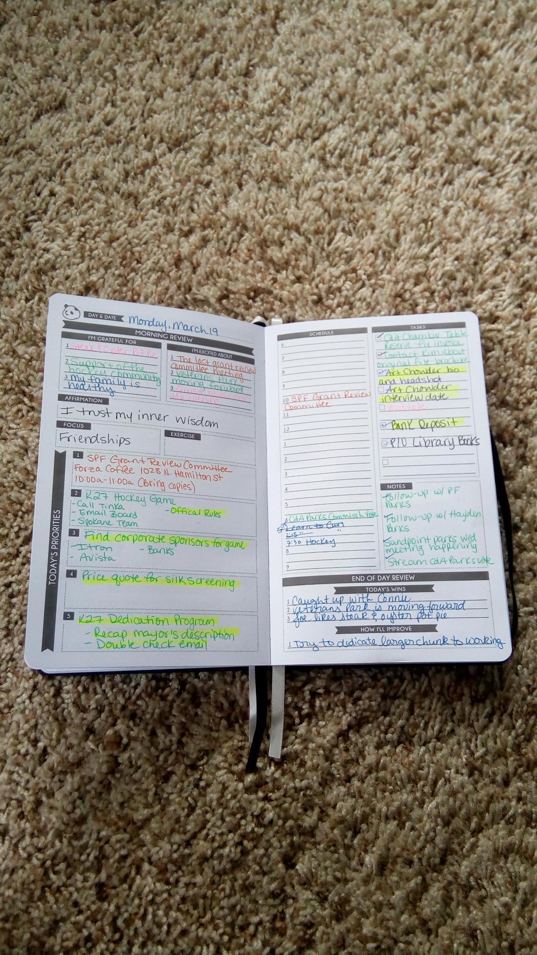 Panda Planner Classic A5 Daily Planner 2026 - Undated Quarterly & Productivity Planner with Hourly Schedule, To Do List, Daily Journal, Goal Planner, Habit Tracker & Gratitude Organizer - Black customer photo 1