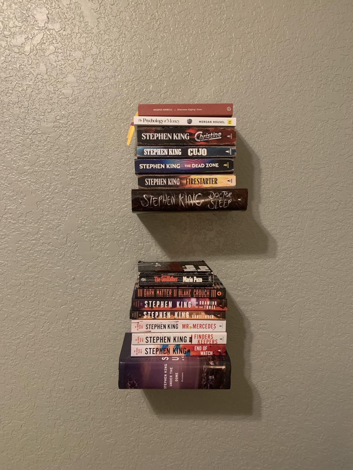 STORAGE MANIAC Floating Book Shelves for Wall Mounted Invisible Floating Bookshelves Heavy-Duty Steel Hidden Bookshelf Hanging Bookshelves for Bedroom Living Room Office, White 4-Pack Large customer photo 1