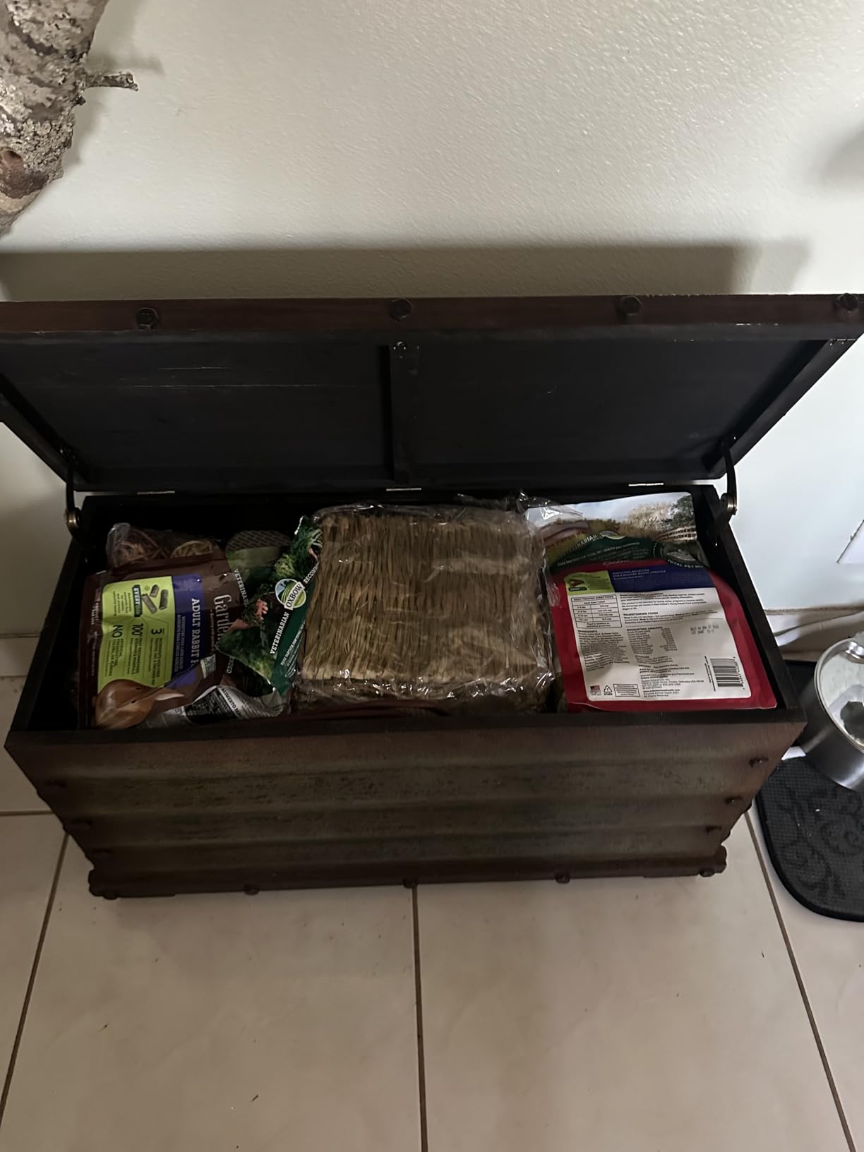 Household Essentials Decorative Trunk, Victorian, Large, Chinese Fir Wood, Aged-Wood Finish with Metal Accents, Fully Opening Lid, Stout Design, Ring Handles customer photo 2