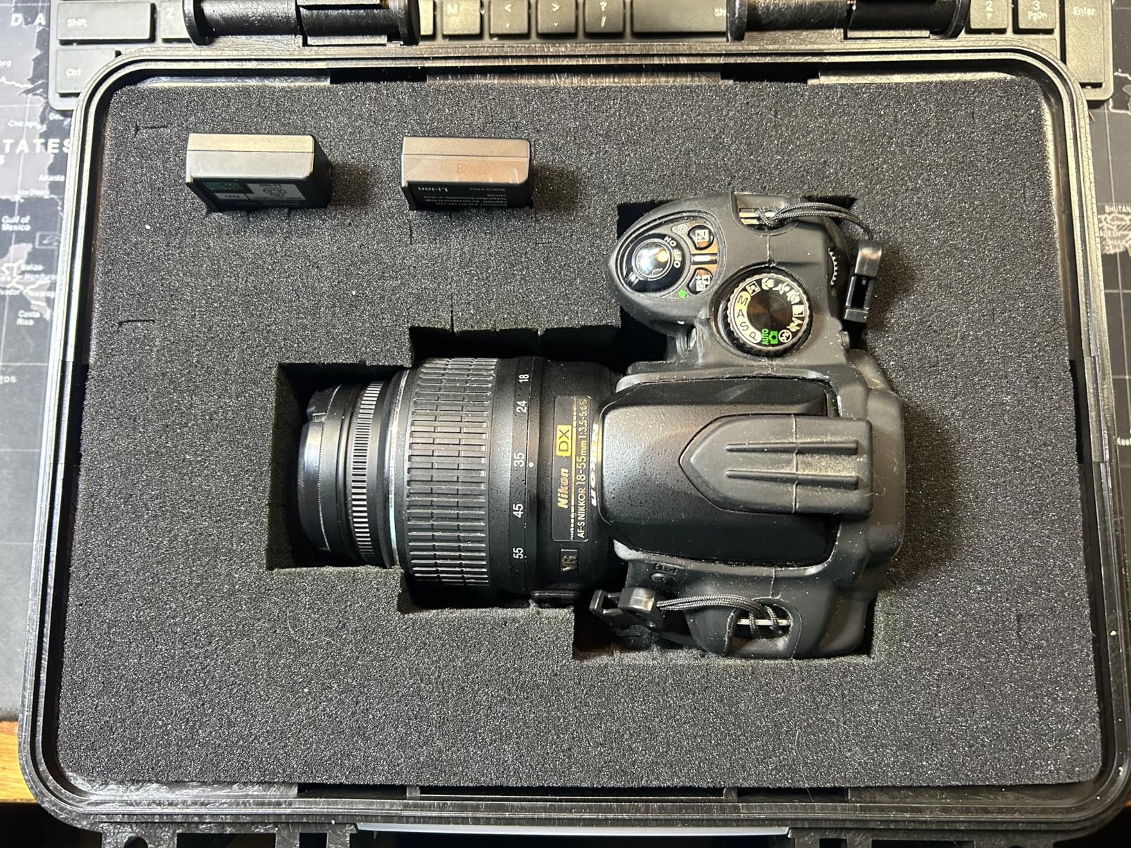 Amazon Basics Hard Protective Camera Case with Wheels customer photo 1