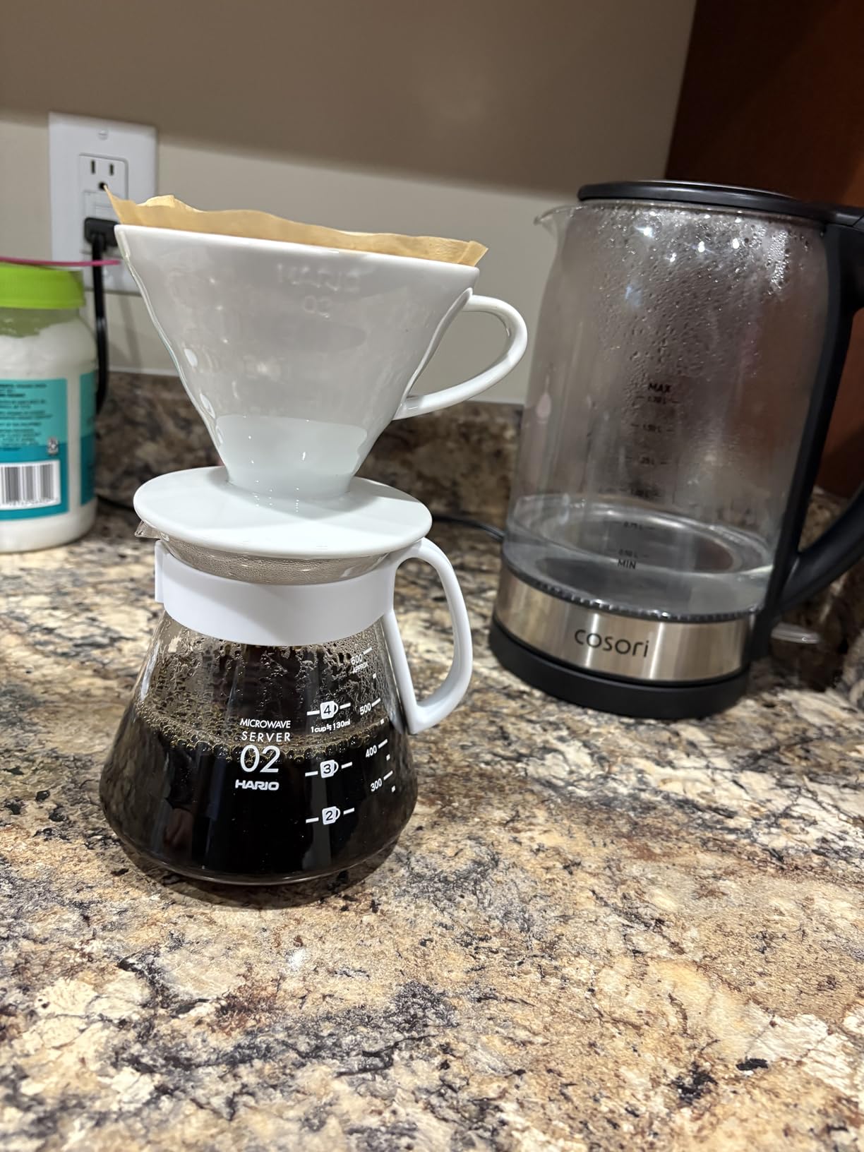 Hario V60 Ceramic Pour Over Coffee Set, Size 02, White customer photo 2