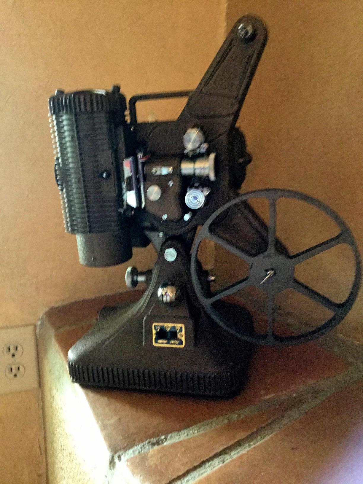 Movie Projector (Type I) - SIlent customer photo 1