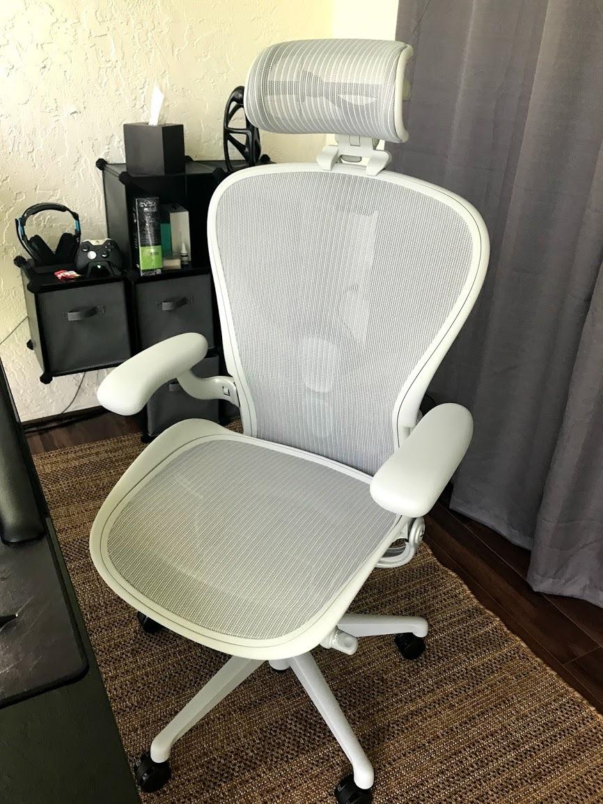 Herman Miller Aeron Ergonomic Chair - Size B, Mineral customer photo 2