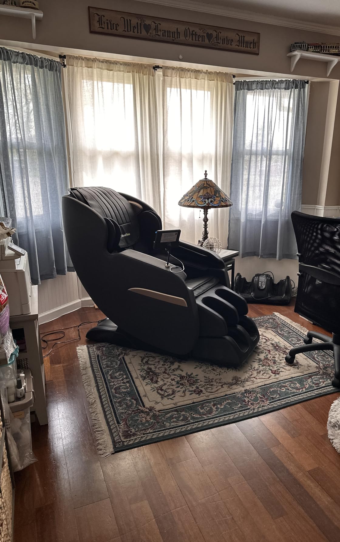 Real Relax 2026 Upgraded 2D SL-Track Massage Chair, Recliner Full Body Zero Gravity with 8 Auto Modes and Upgraded LCD Screen, Voice Broadcast, Headrest Cushion, Child Lock and Pause Button, Black customer photo 1