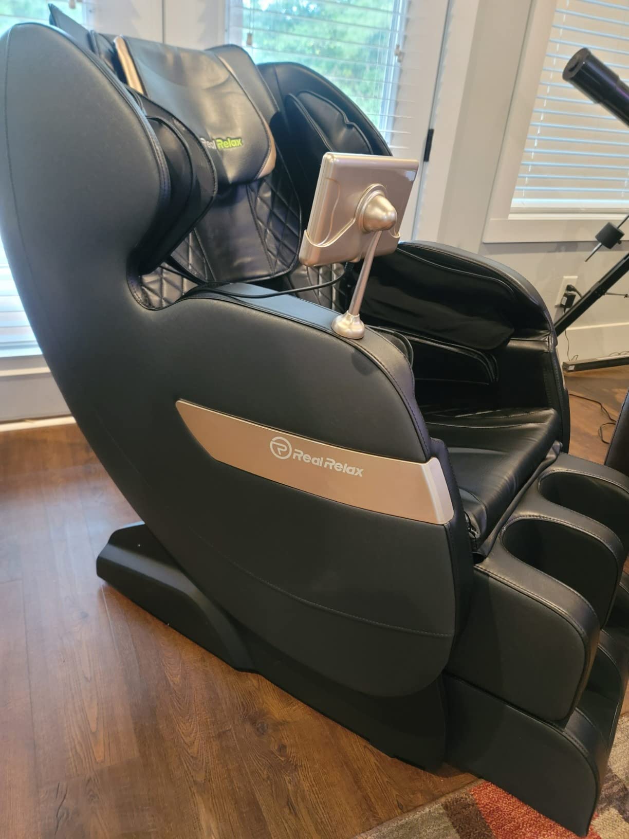 Real Relax 2026 Upgraded 2D SL-Track Massage Chair, Recliner Full Body Zero Gravity with 8 Auto Modes and Upgraded LCD Screen, Voice Broadcast, Headrest Cushion, Child Lock and Pause Button, Black customer photo 2
