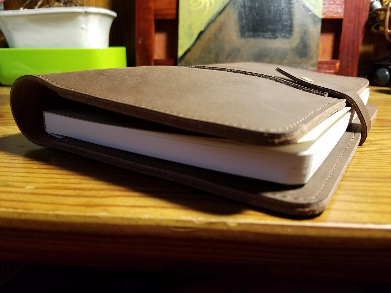 le vent Refillable Genuine Leather Journal for Women & Men - 5x8 Notebook for Work, 200+200 Lay-Flat Pages (Lined & Blank) - A5 Brown Vintage Diary Cover - Handmade for Travel, Business and Gifts customer photo 2