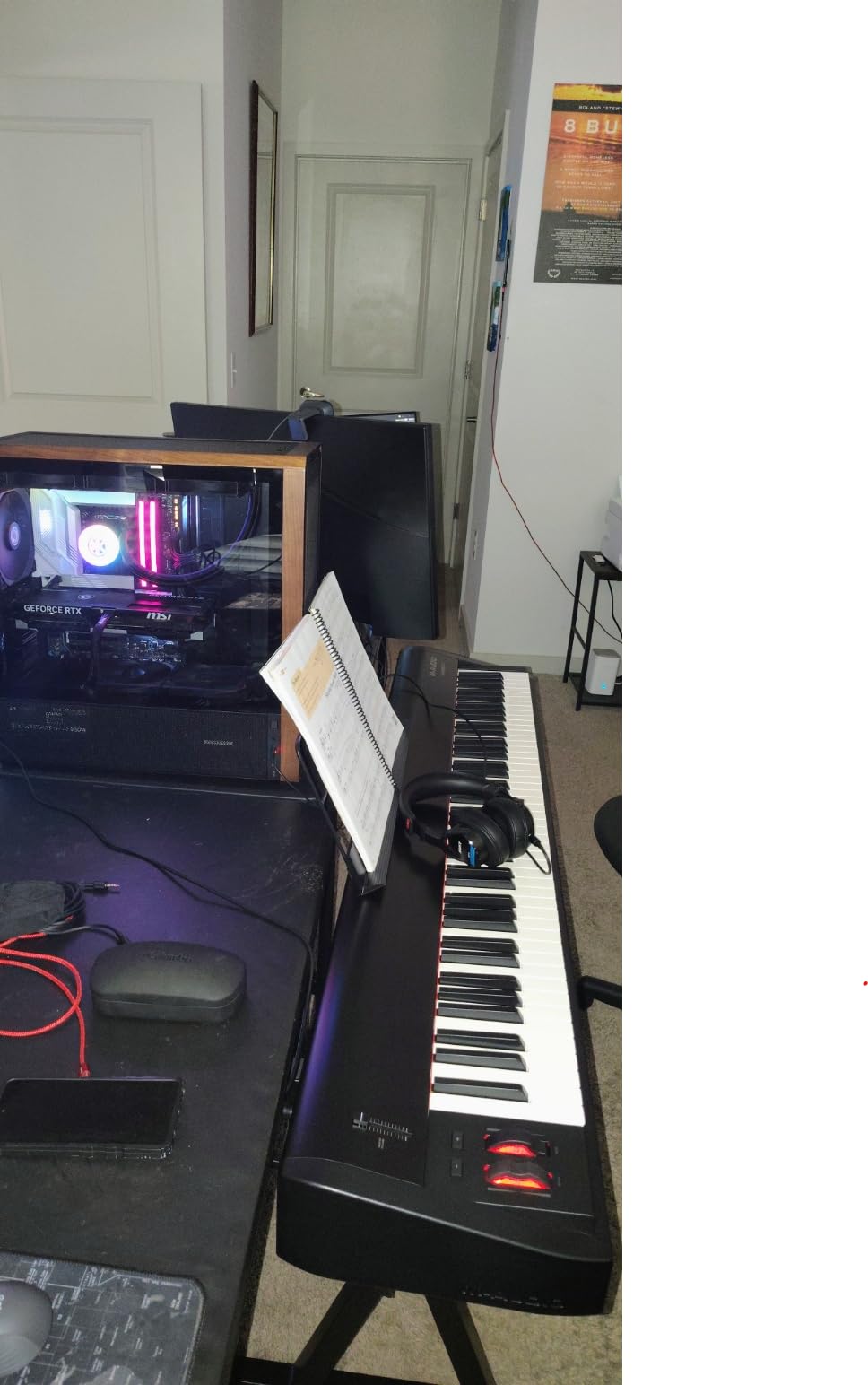 M-AUDIO Hammer 88 USB MIDI Keyboard Controller with 88 Hammer Action Piano Style Keys customer photo 1