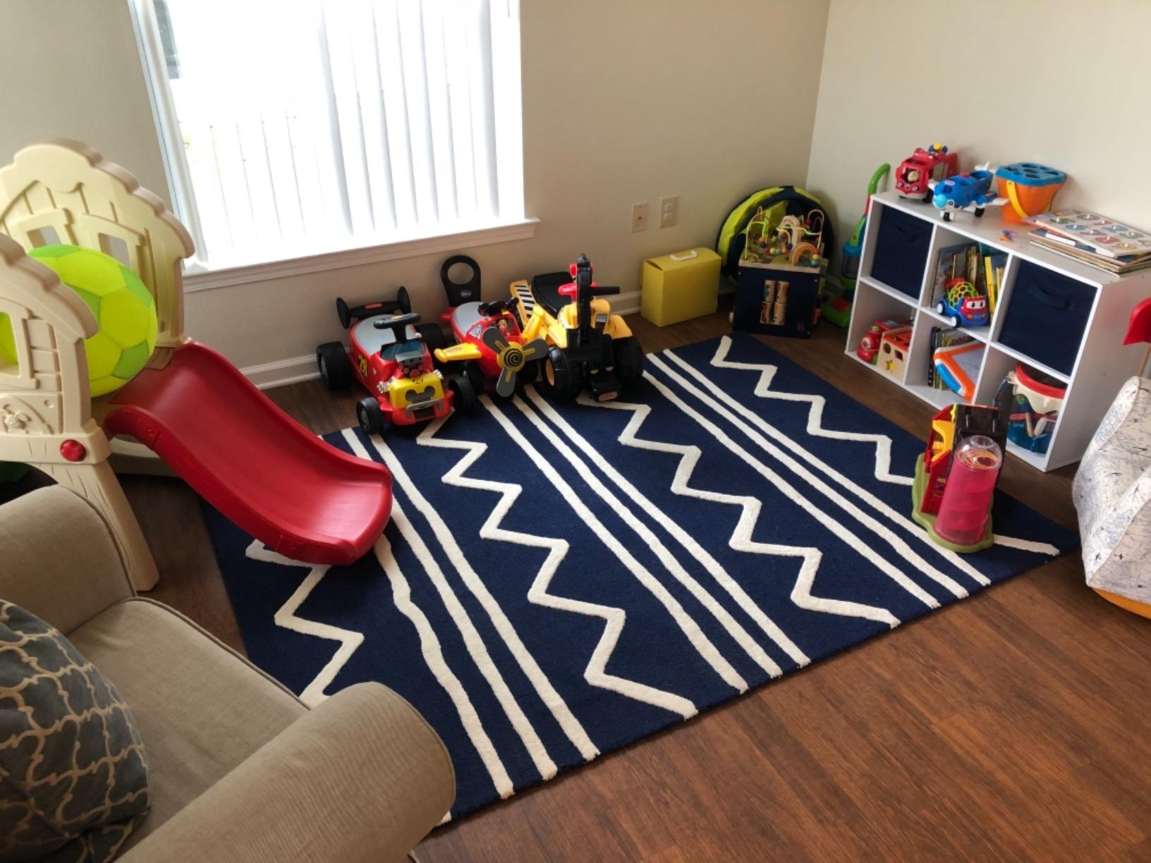 SAFAVIEH Kids Collection Area Rug - 5' x 7', Ivory & Black, Handmade Moroccan Wool, Ideal for High Traffic Areas in Living Room, Bedroom (SFK907D) customer photo 2