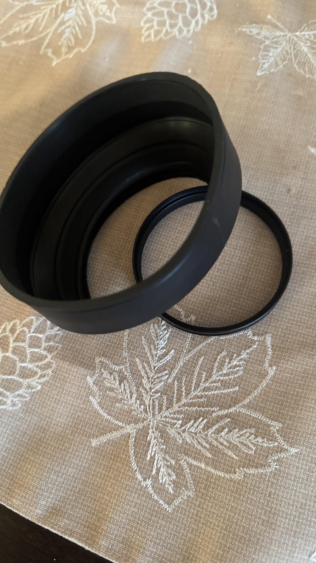 Camera Lens Hood - Rubber - Set of 2 - Collapsible in 3 Steps - Sun Shade/Shield - Reduces Lens Flare and Glare - Blocks Excess Sunlight for Enhanced Photography and Video Footage customer photo 1