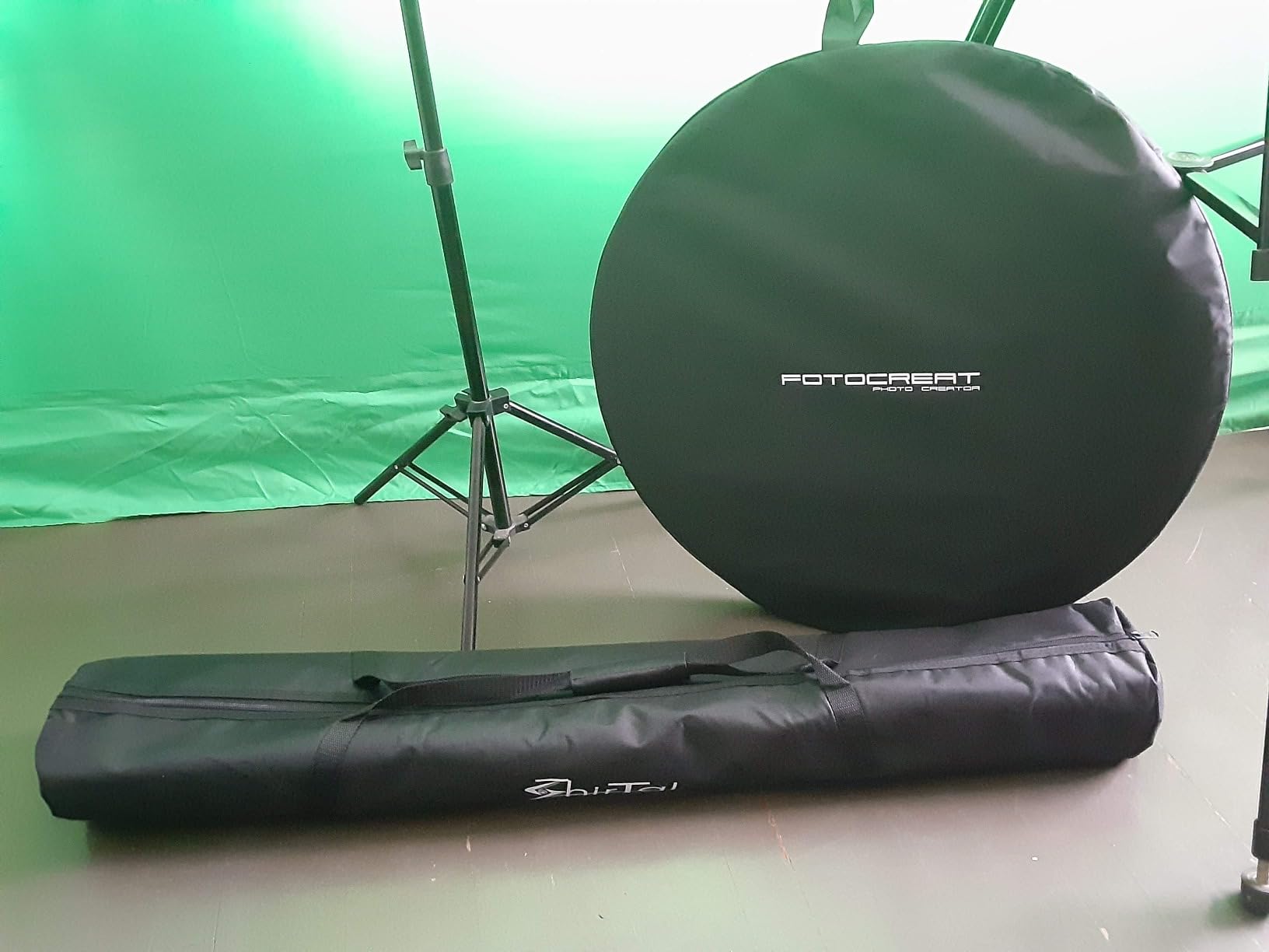 5x6.5ft Pop Up Green Screen, 2-in-1 Blue & Green Collapsible Chroma Key Backdrop for Live Streaming, Zoom Calls, Photography customer photo 2