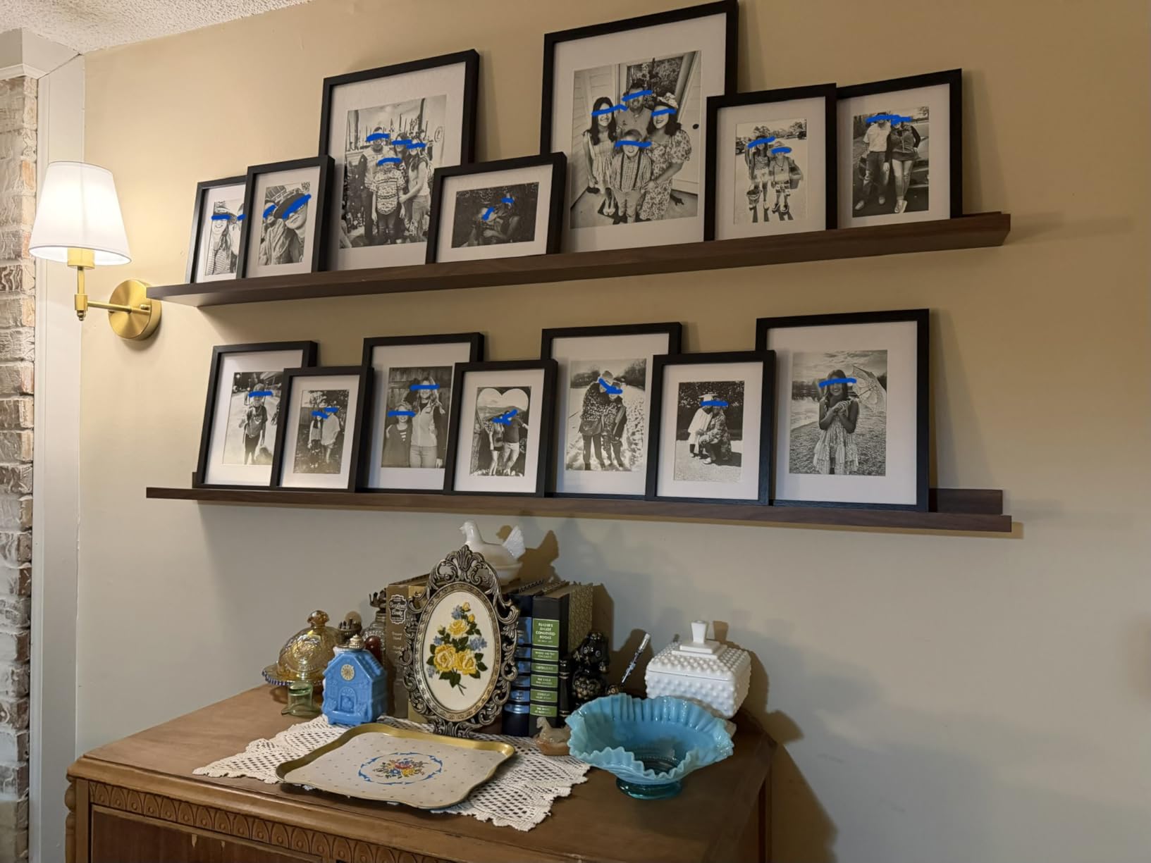SONGMICS Picture Frames with 7 Mats, Set of 7 Collage Photo Frames, One 11x14, Two 8x10, Four 6x8 Frames, Hanging or Table Display, Glass, Black URPF37BK customer photo 2