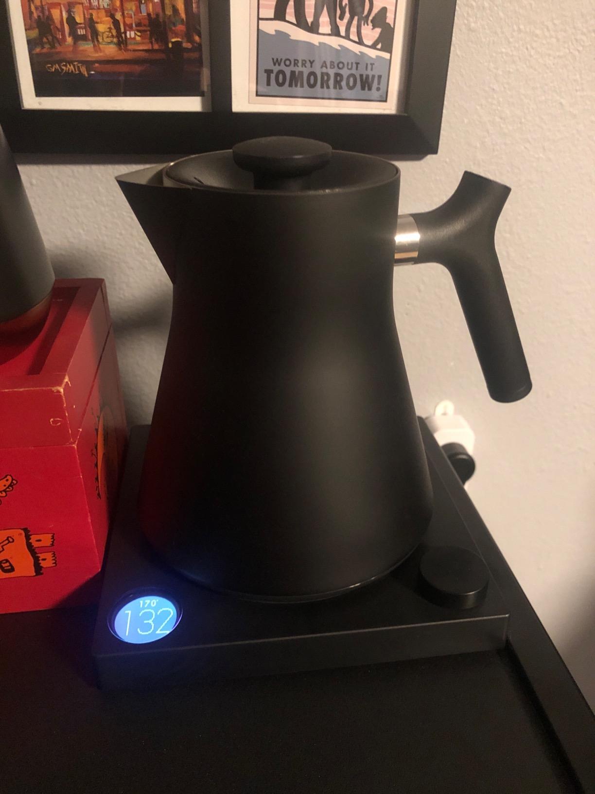 Fellow Corvo EKG Electric Tea Kettle - Electric Pour Over Coffee and Tea Pot - Quick Heating Electric Kettles for Boiling Water - Temperature Control and Built-In Brew Timer-Matte Black-0.9 Liter customer photo 1