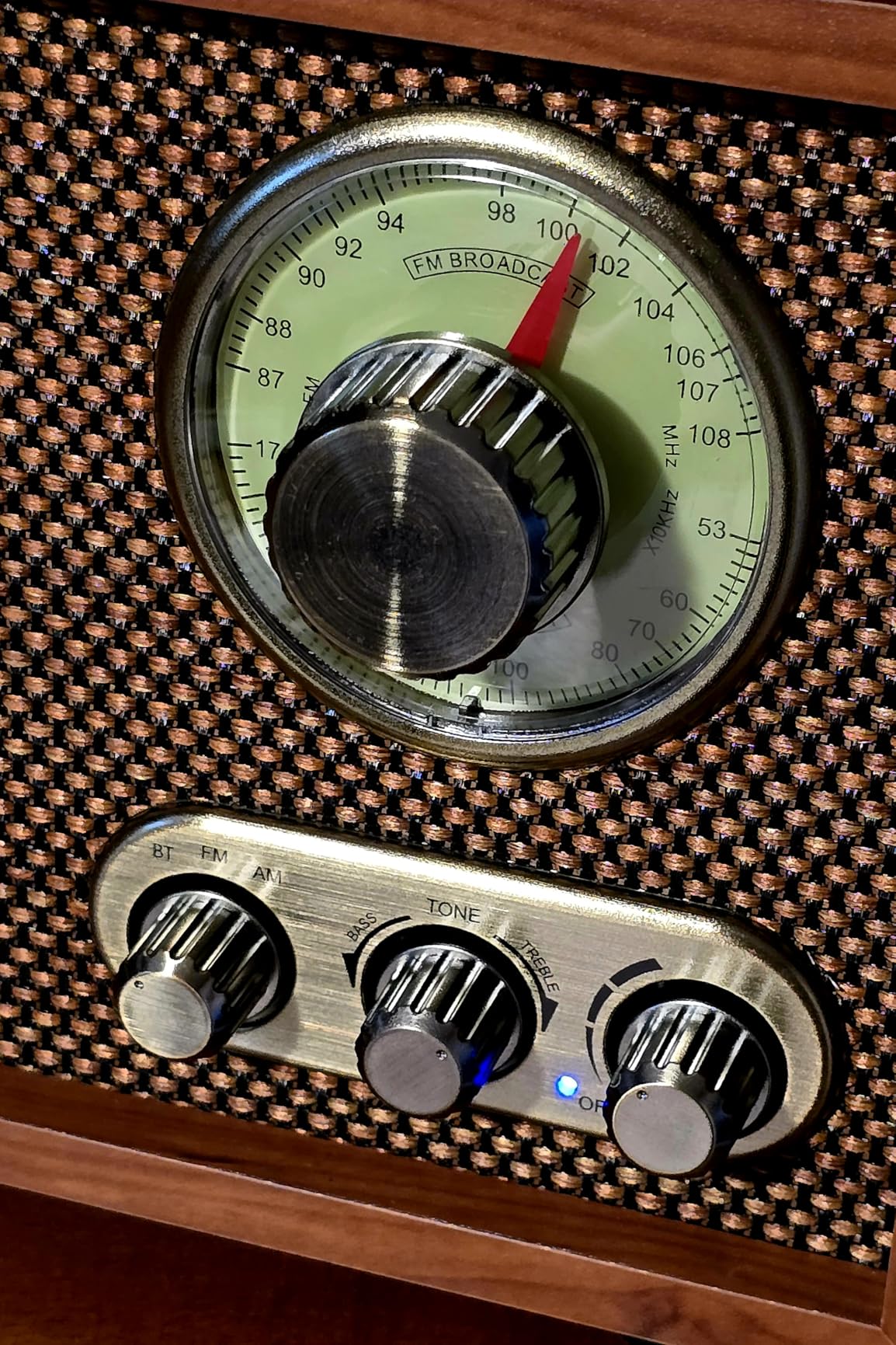 Victrola Willow - Retro Wood Bluetooth Radio with Built-in Speakers: Elegant & Vintage Design, Rotary AM/FM Tuning Dial, Bass & Treble Control, Wireless Streaming (Walnut) customer photo 2