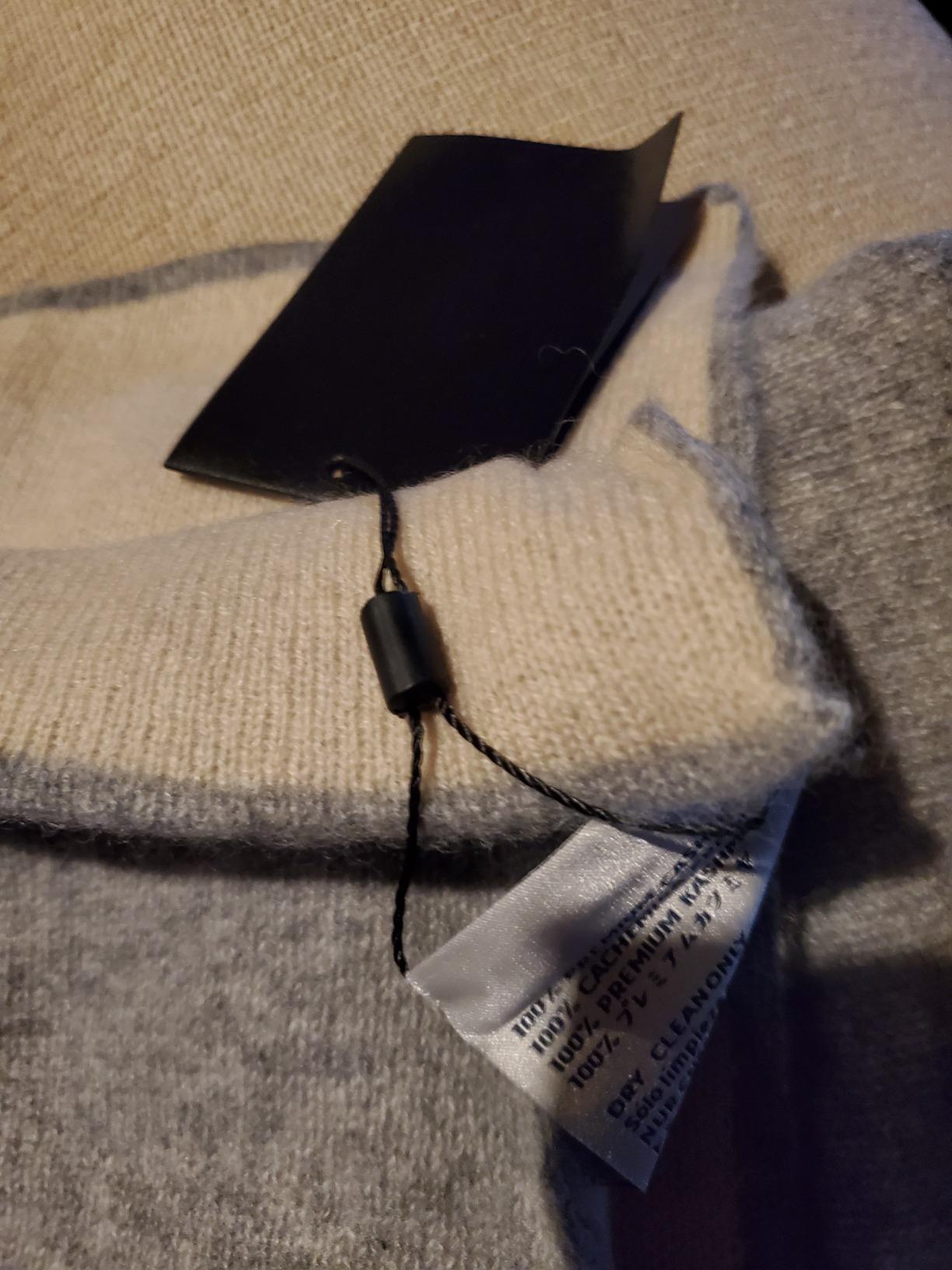 State Cashmere Reversible Throw Blanket - Ultra Soft Accent Blanket for Couch, Sofa & Bed customer photo 1
