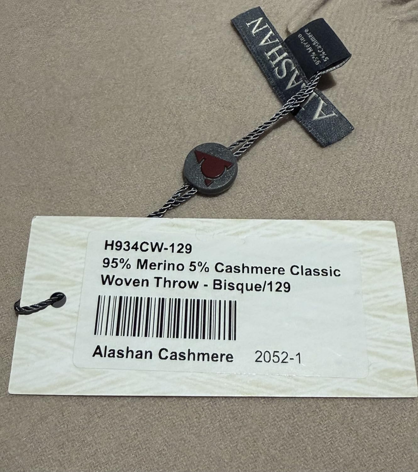 Alashan Ripple Finish - Cashmere Blend Throw Blanket - Soft Woven Camel Wool Blend Throw customer photo 1