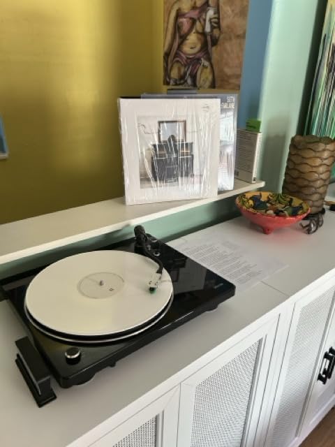 Denon DP-400 Modern Turntable for 33-1/3, 45 and 78 RPM Vinyl Records with Stereo RCA Output, Phono Preamp Output with Equalizer customer photo 1