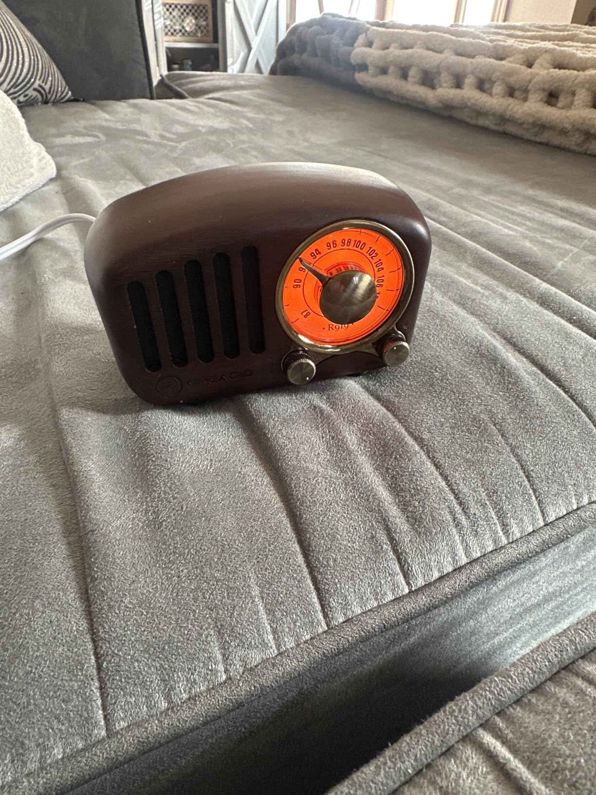 Vintage Greadio Walnut Wood Bluetooth Speaker Radio - Retro Style, Bass Enhancement, Loud Volume, Bluetooth 5.0, MP3 & FM Radio customer photo 1