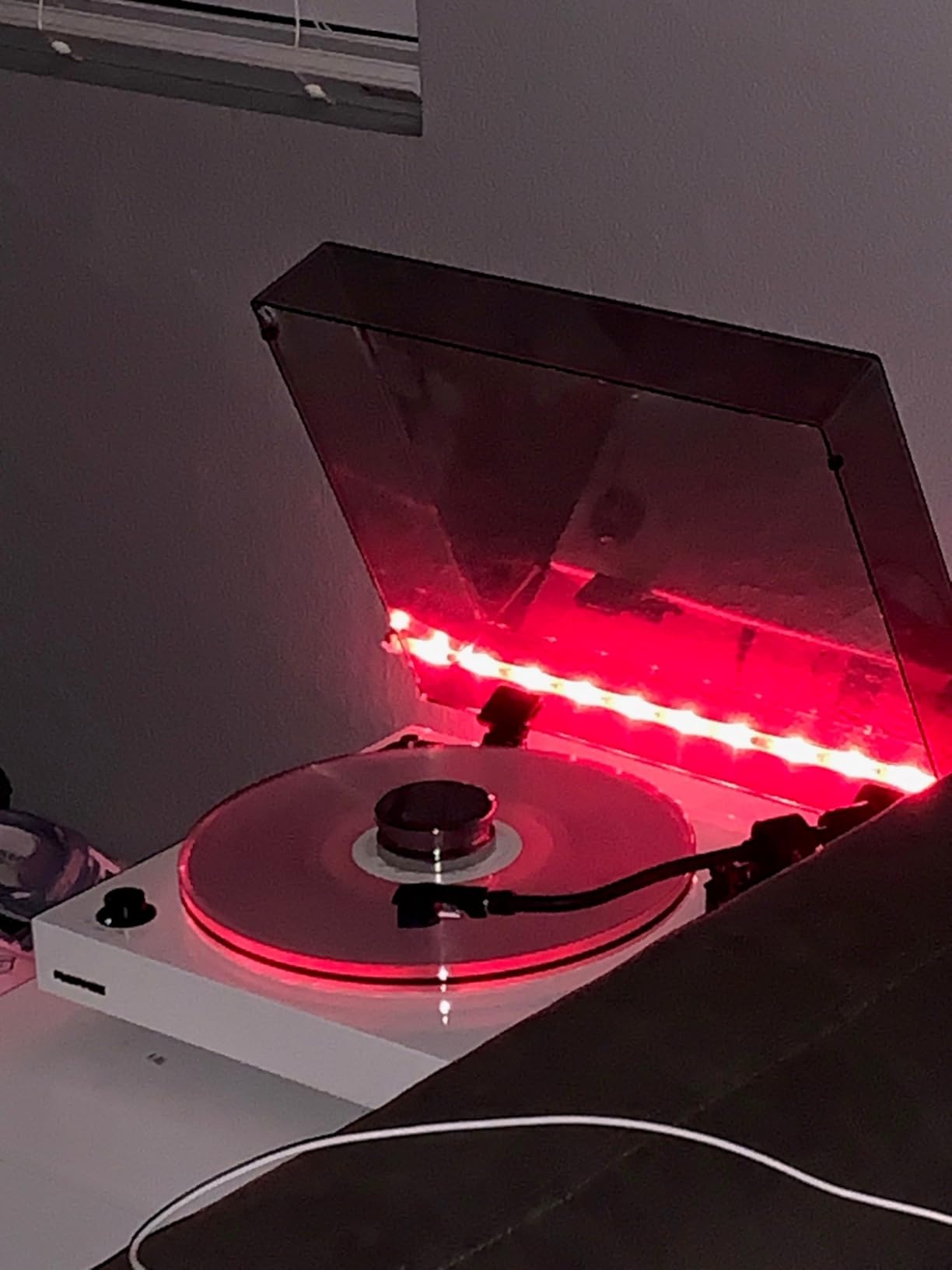 Fluance RT85 Reference High Fidelity Vinyl Turntable with Ortofon 2M Blue Cartridge, Acrylic Platter, Speed Control, and Vibration Isolation customer photo 1