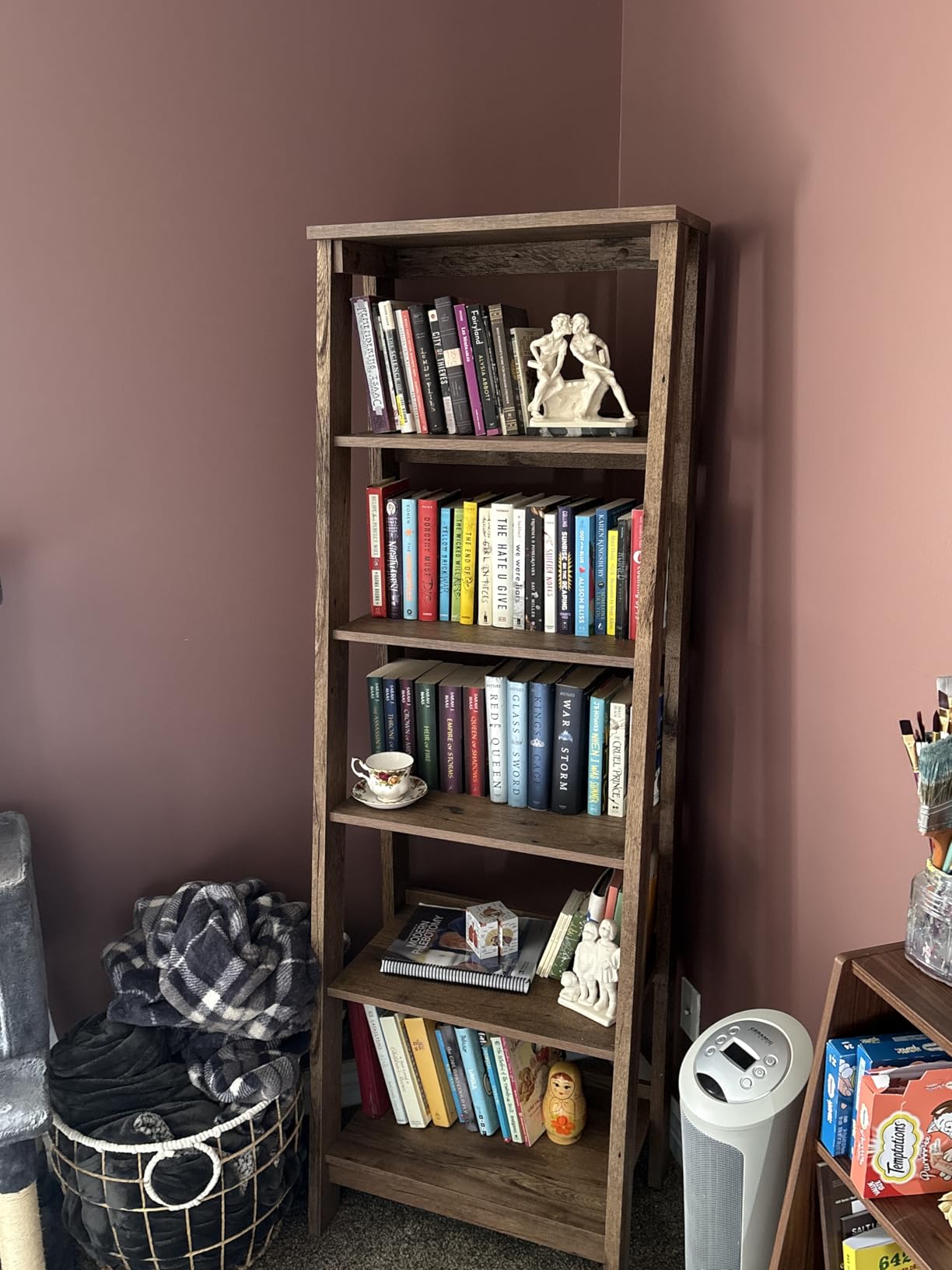 Sauder Trestle 5-Shelf Bookcase/ Book Shelf, Vintage Oak finish customer photo 1