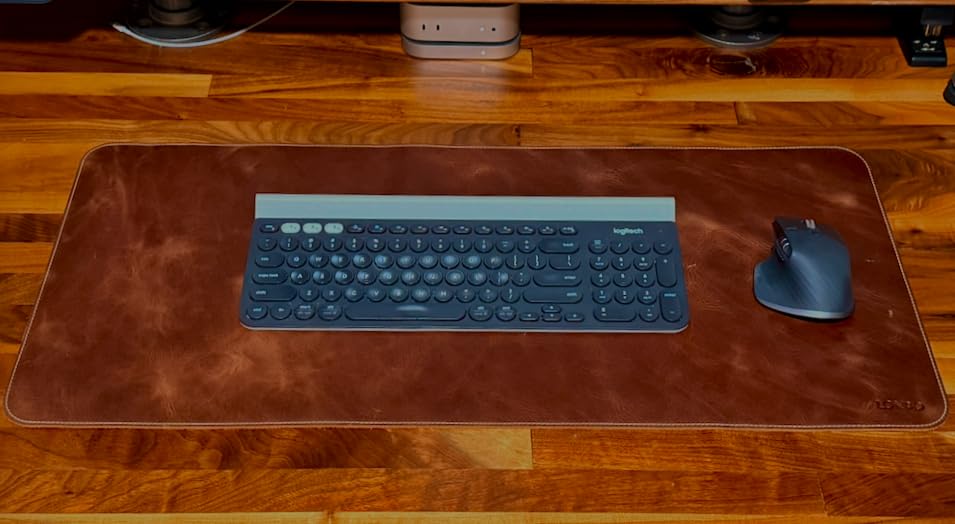 Londo Top Grain Leather Extended Mouse Pad – Large Desk Mat for Office & Gaming, Smooth Writing Surface, Non-Slip Base, Durable & Stylish Workspace Accessory customer photo 2