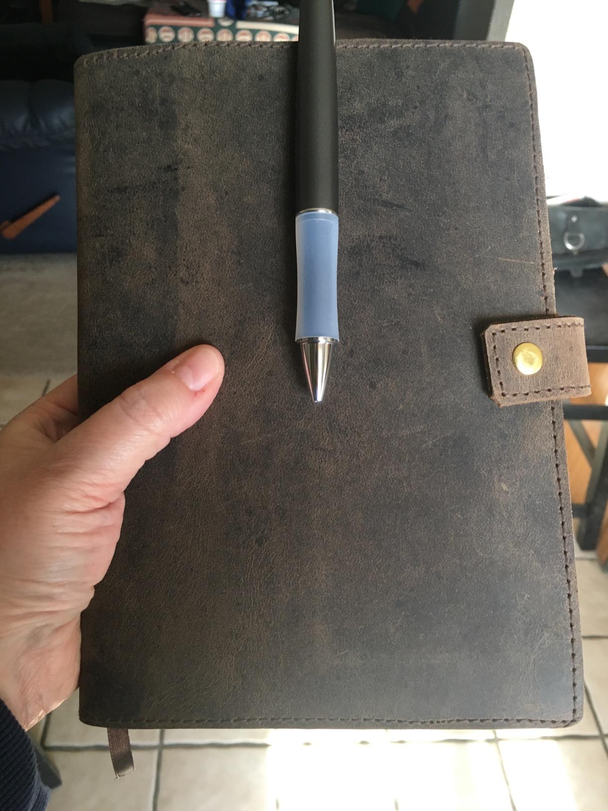 Refillable Leather Journal, Premium Lined A5 Writing Notebook Cover, Pen Holder & Card Slot, 200 Pages, 9 x 6 Inches Leather Bound Journal for Men & Women, Best Gift for Travel Diary customer photo 1