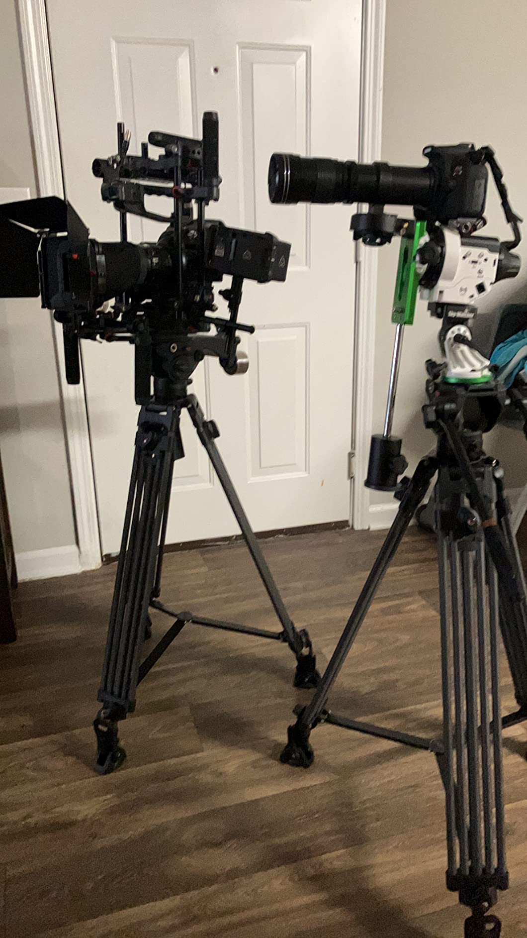 Cayer BV25LH Video Tripod System, 74 inch Carbon Fiber Professional Heavy Duty Camera Tripod Kit, Twin Tube Tripod Leg with Fluid Drag Head customer photo 1