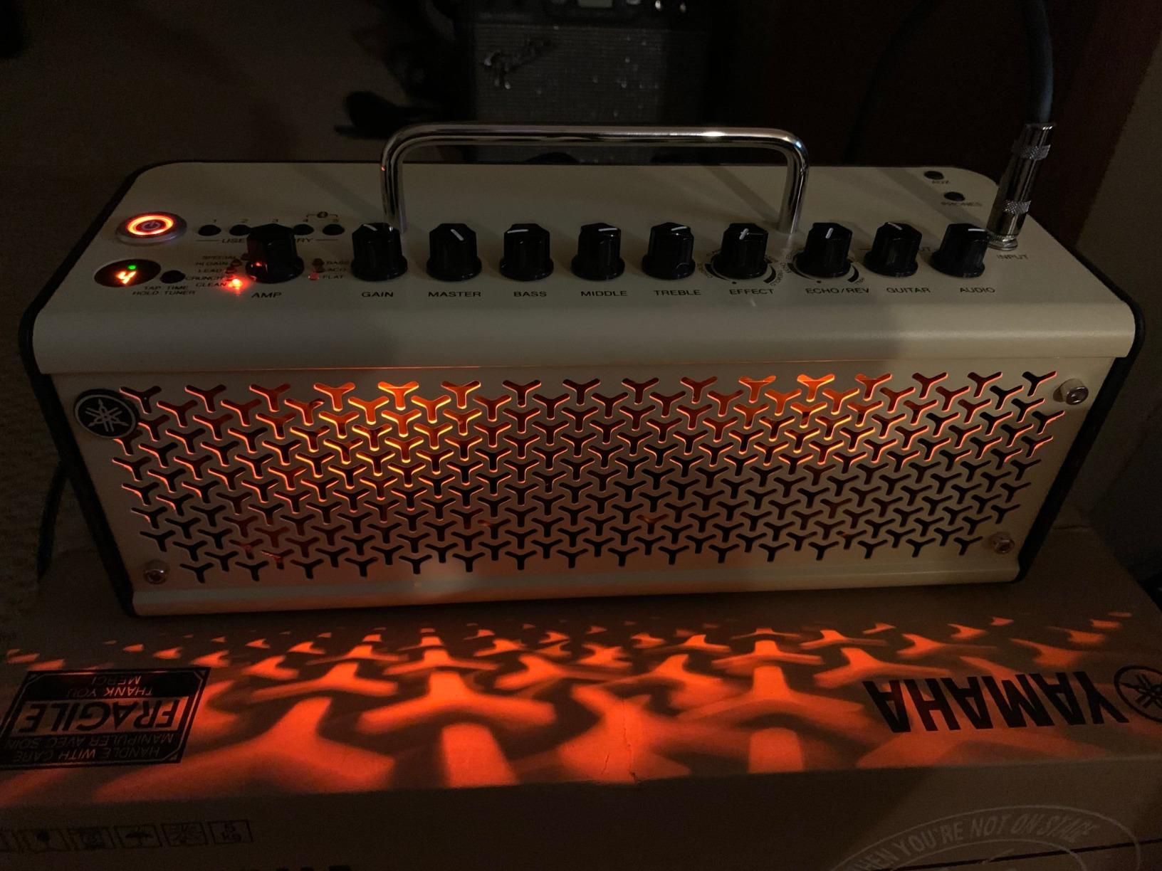 Yamaha THR10II Wired Desktop Guitar Amp, 10W customer photo 3