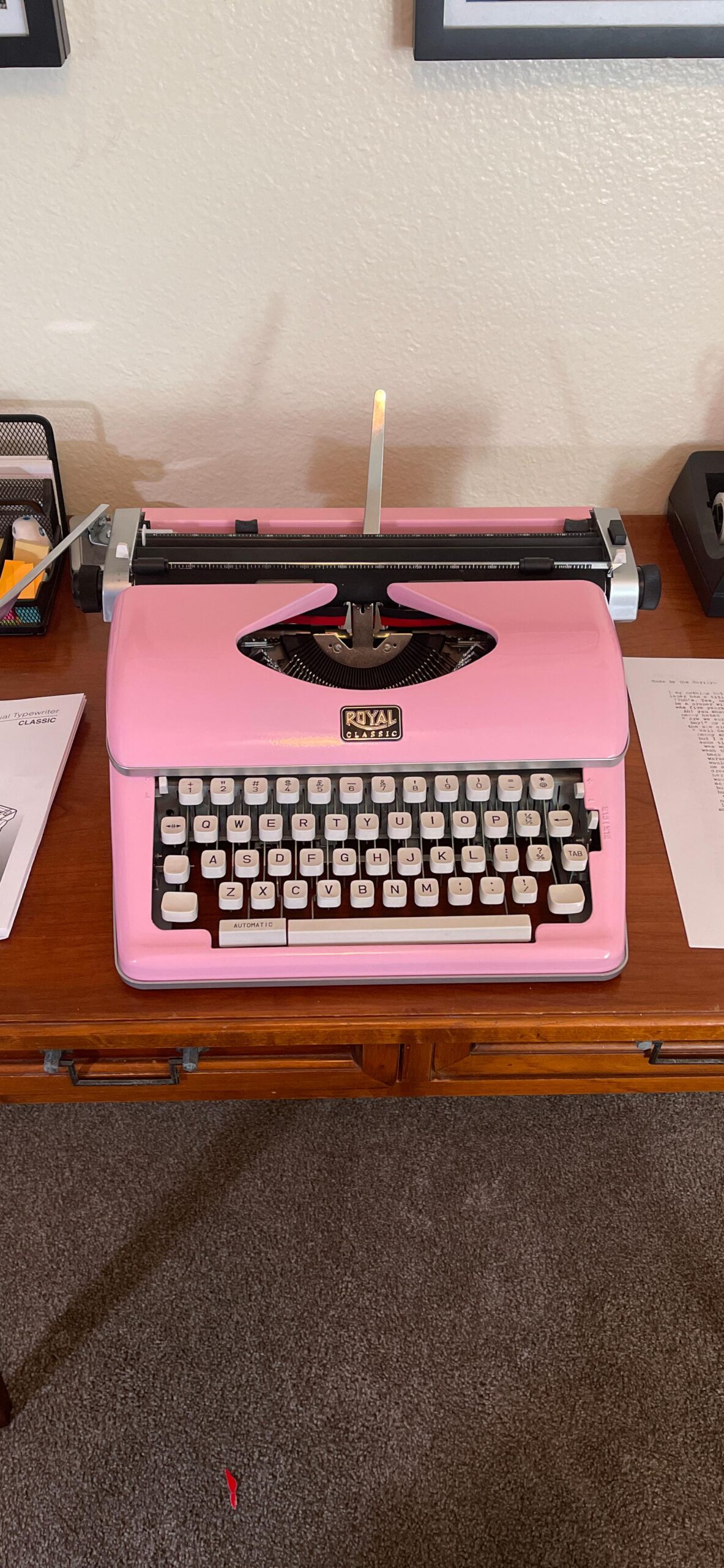 Royal 79105Y Classic Manual Typewriter (Pink) customer photo 1