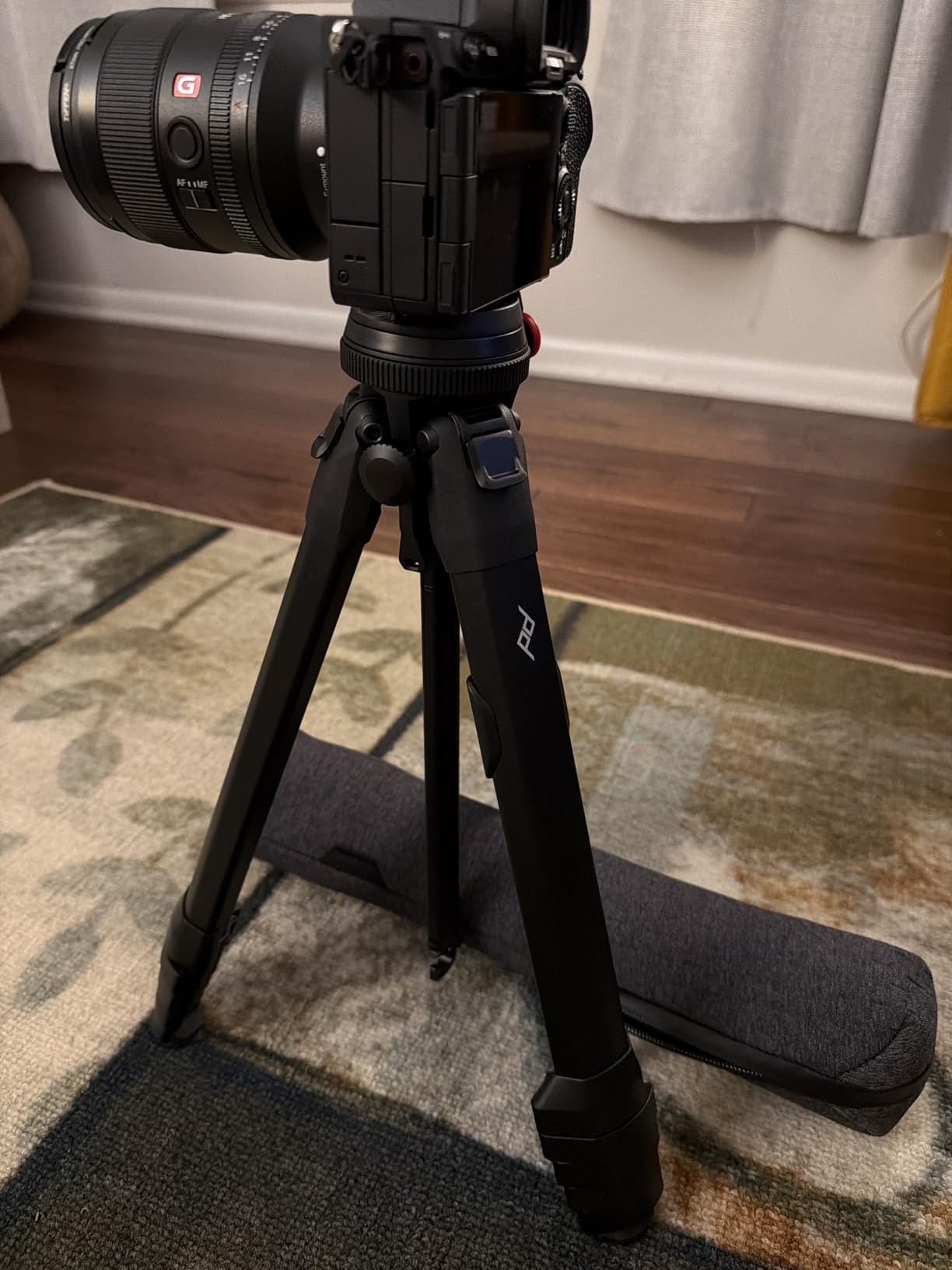 Peak Design Travel Tripod, Aluminum, Compact Design, Quick Setup and Takedown, Pro-Level Stability, Ergonomic Ball Head customer photo 1