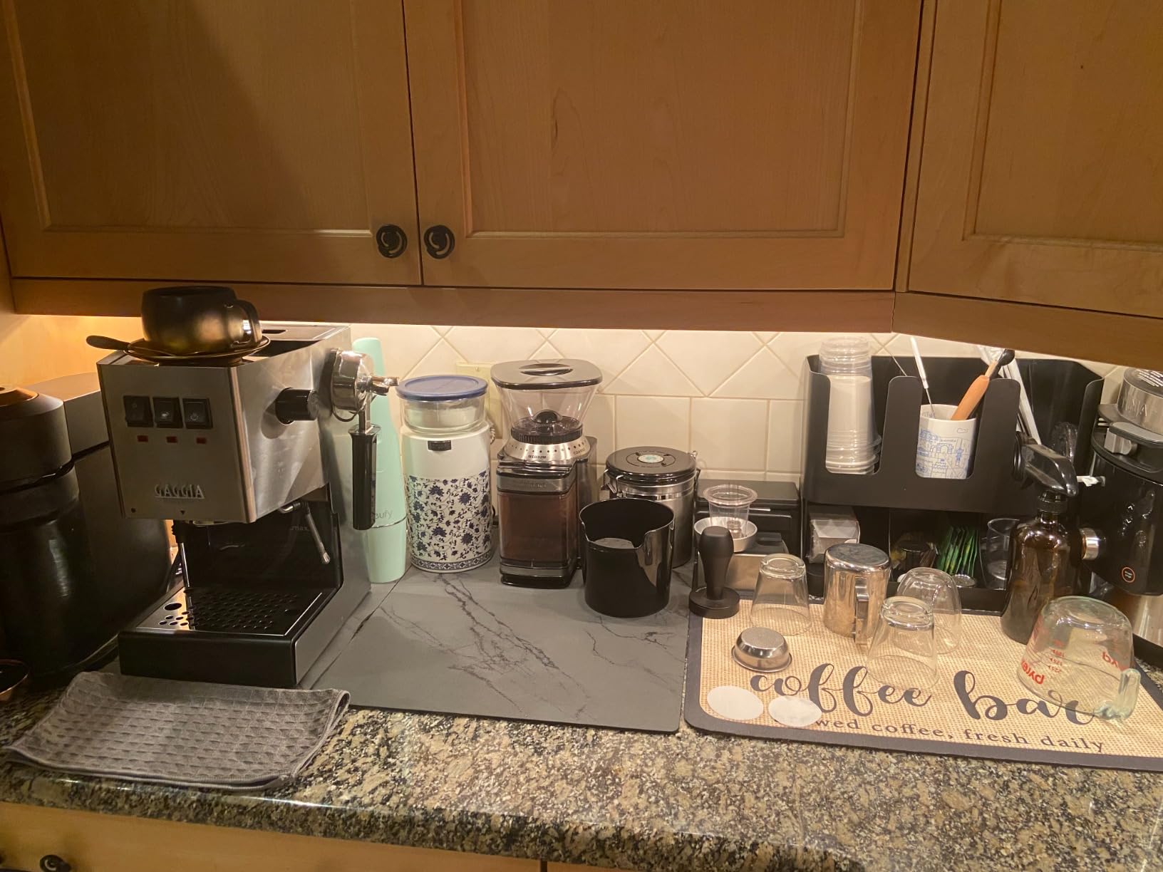 Gaggia RI9380/49 Classic Evo Pro Espresso Machine, Thunder Black, Small customer photo 1
