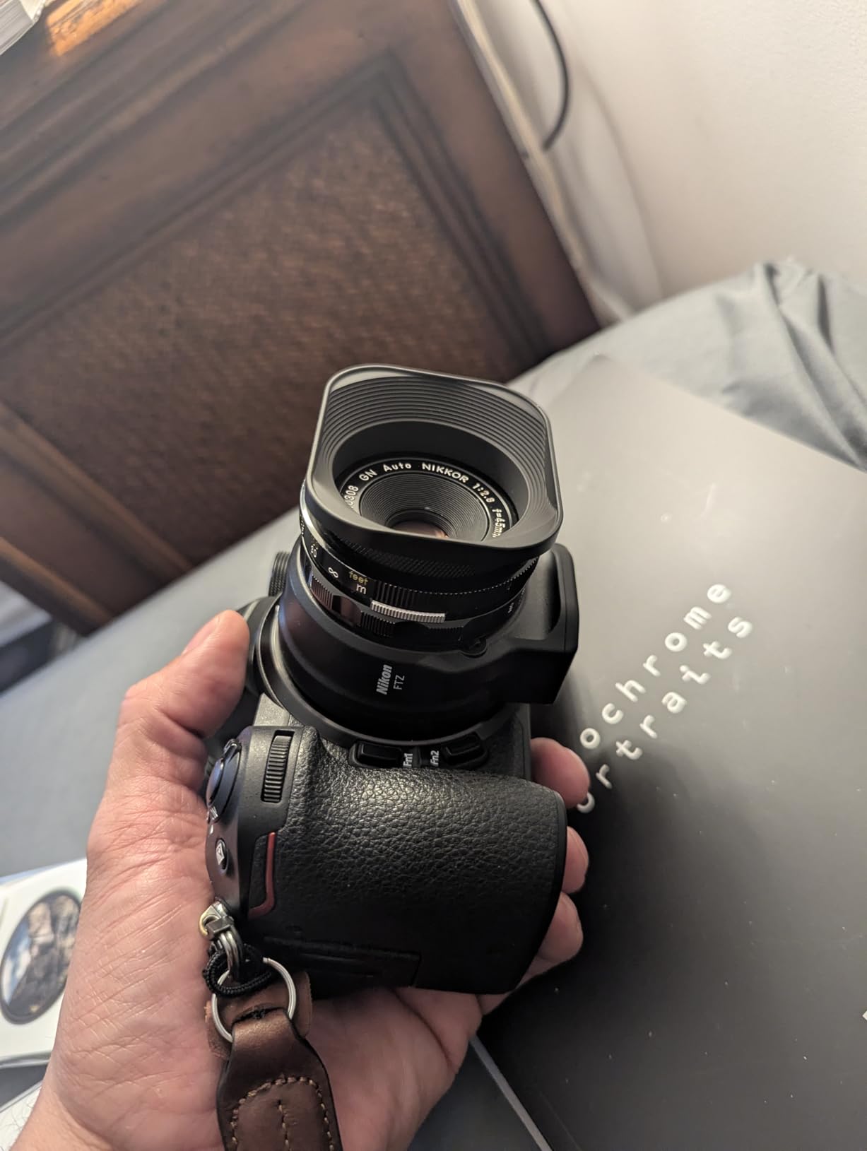 Haoge LH-E52T 52mm Square Metal Screw-in Lens Hood with Cap for Canon Nikon Sony Leica Voigtlander Nikkor Panasonic Pentax Contax Olympus Lens and Other Lens with 52mm Filter Thread customer photo 2
